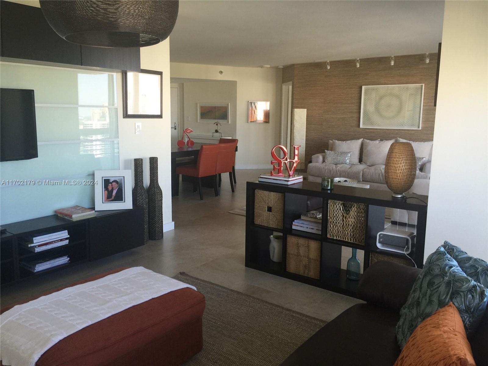 Undisclosed Address Aventura, FL 33180