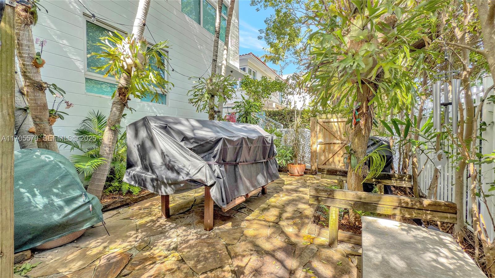 734 Michigan Ave Miami Beach, FL 33139