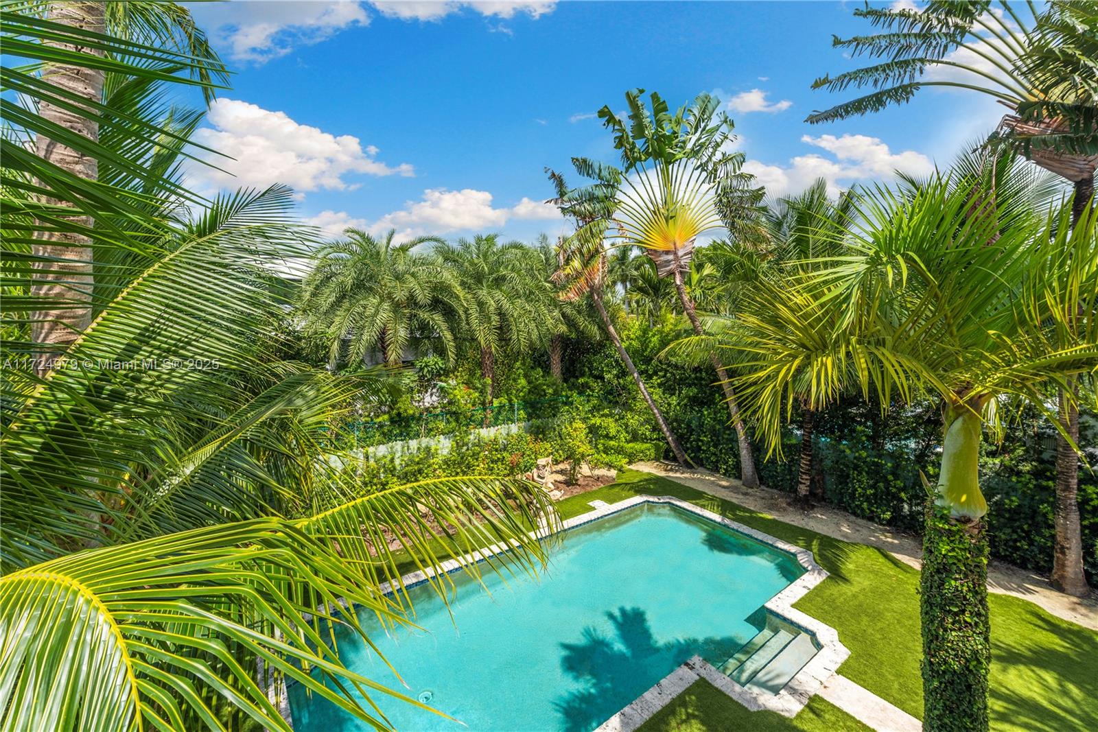 4484 Royal Palm Ave,Miami Beach, FL 33140