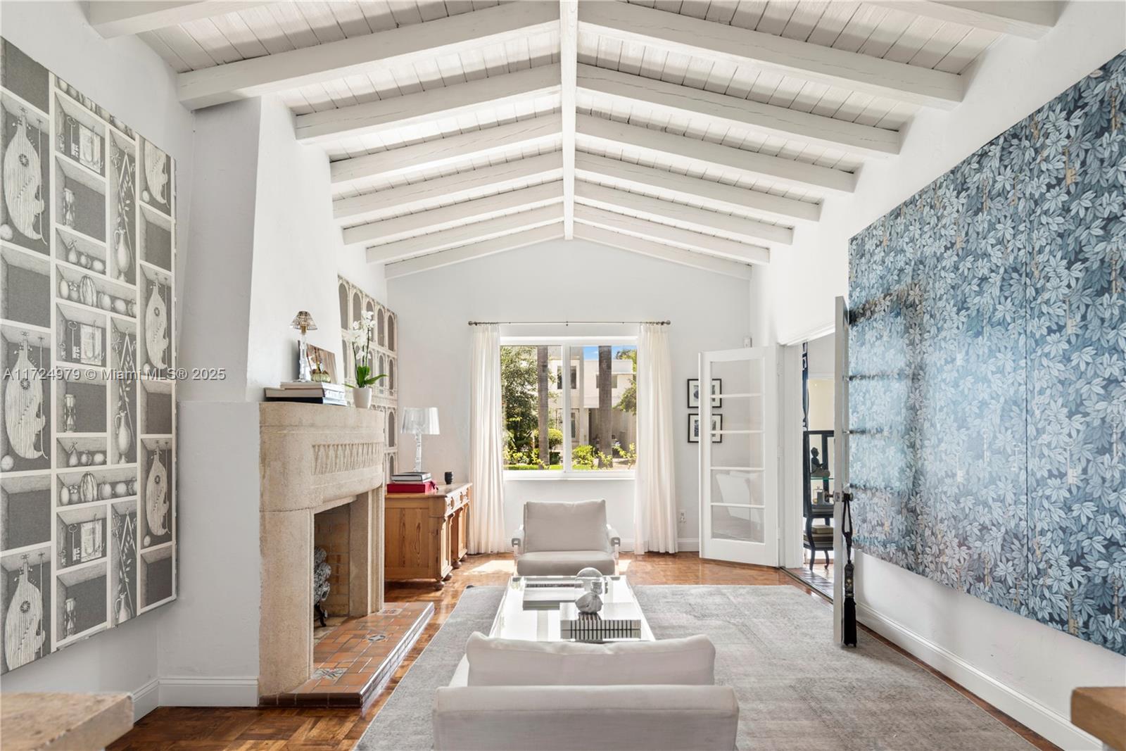 4484 Royal Palm Ave,Miami Beach, FL 33140