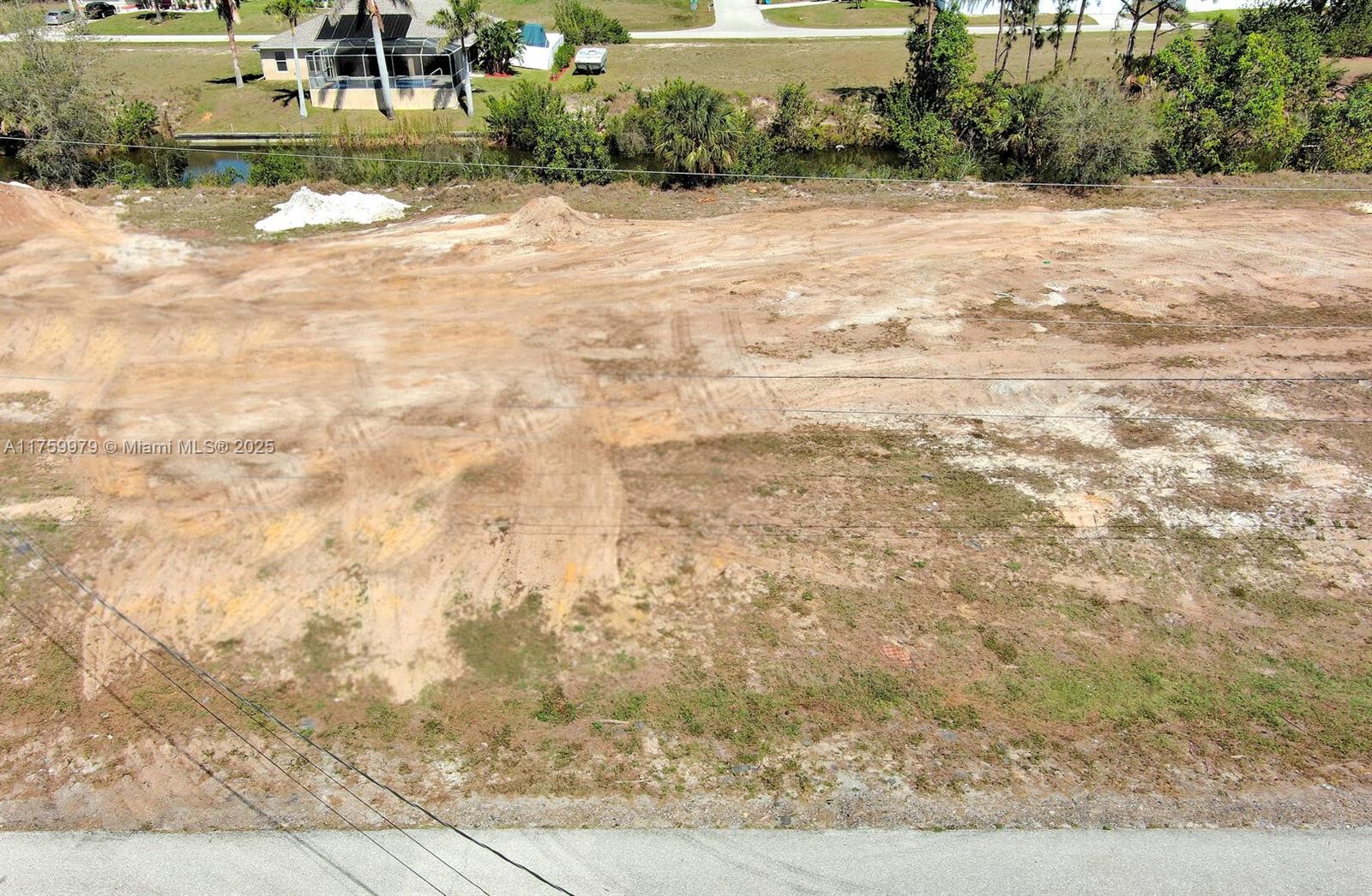 1611 NW 2nd St Cape Coral, FL 33993