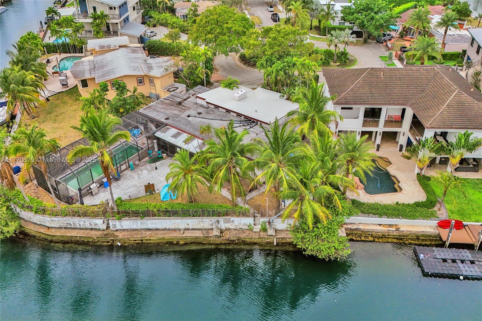 2140 Hibiscus Cir North Miami, FL 33181