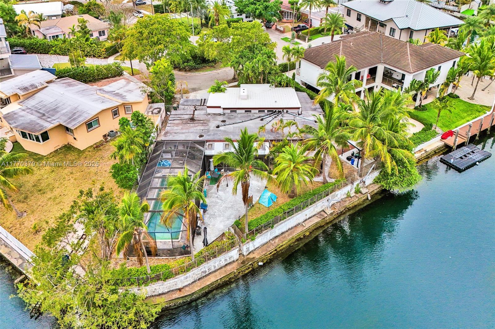 2140 Hibiscus Cir North Miami, FL 33181