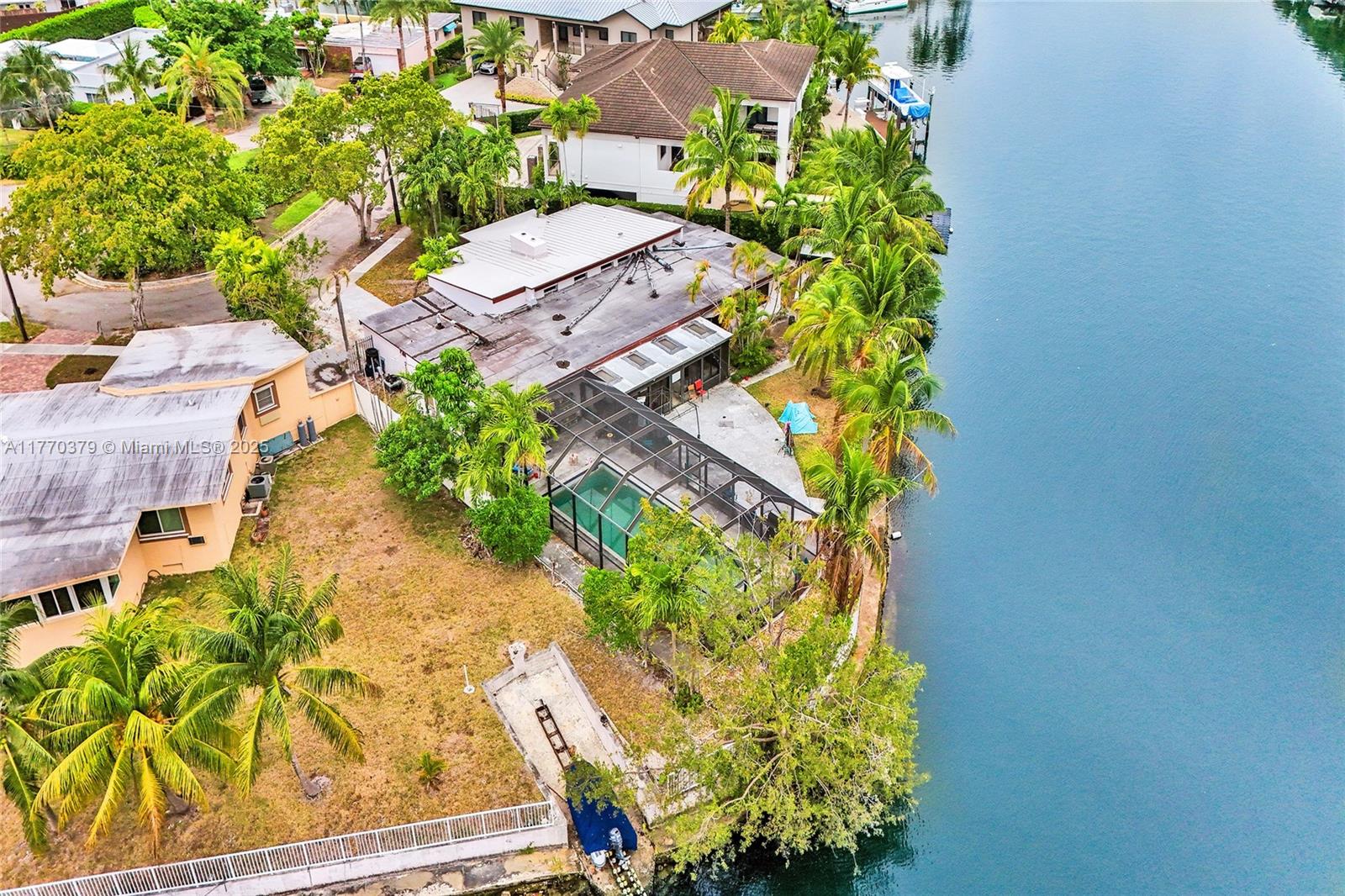 2140 Hibiscus Cir North Miami, FL 33181