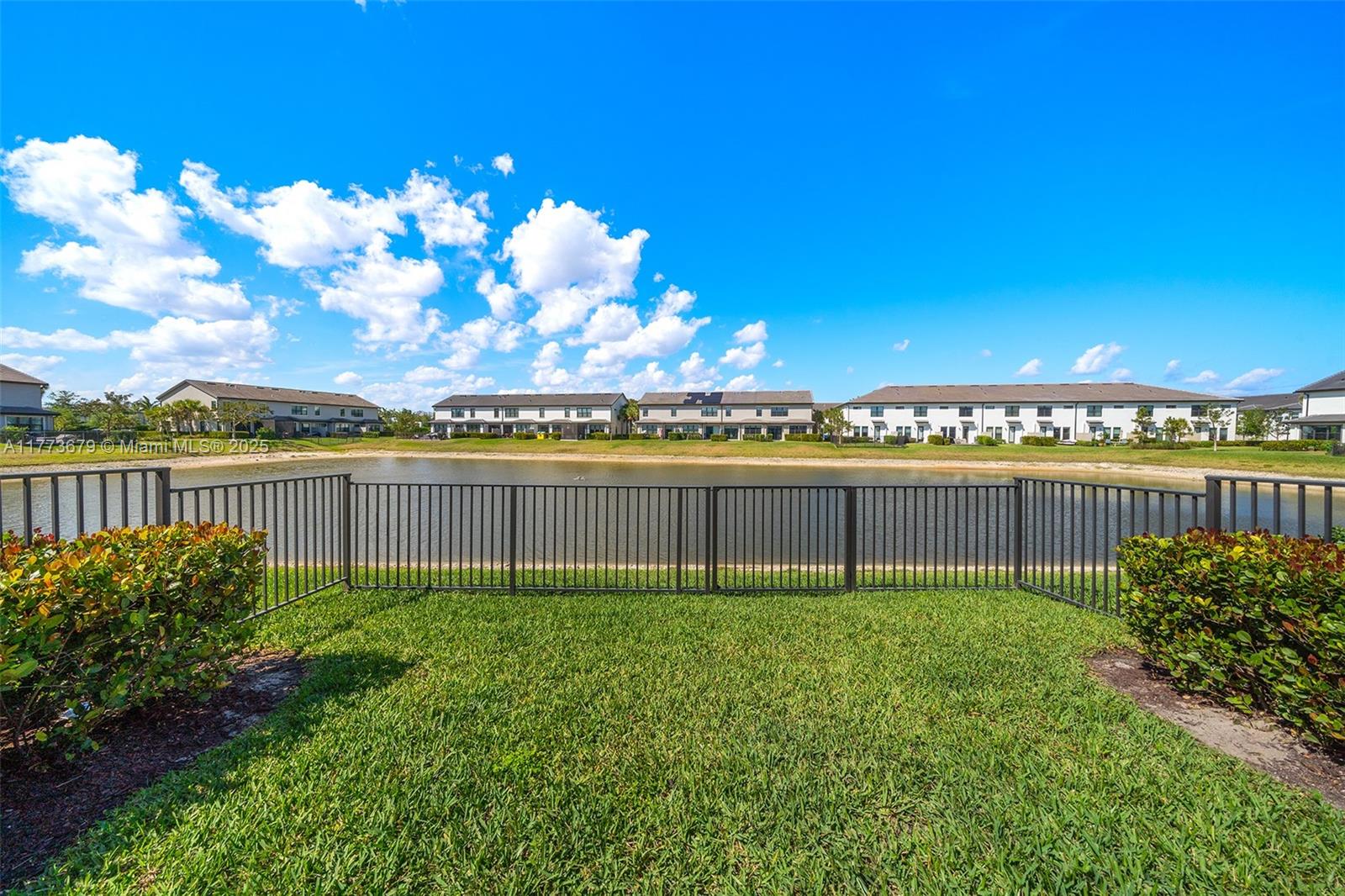 2193 Appleton Cir,Oakland Park, FL 33309