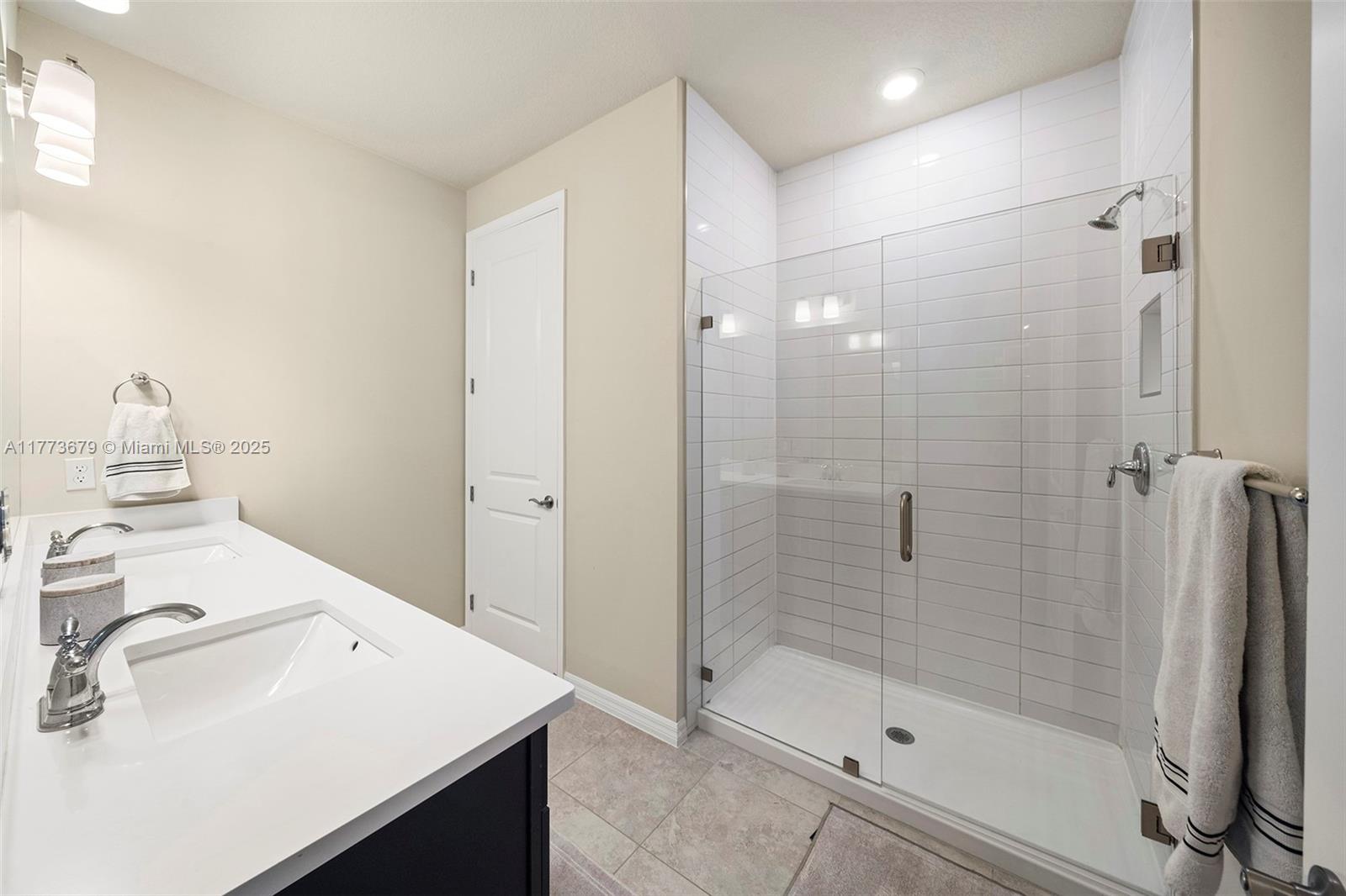 2193 Appleton Cir,Oakland Park, FL 33309