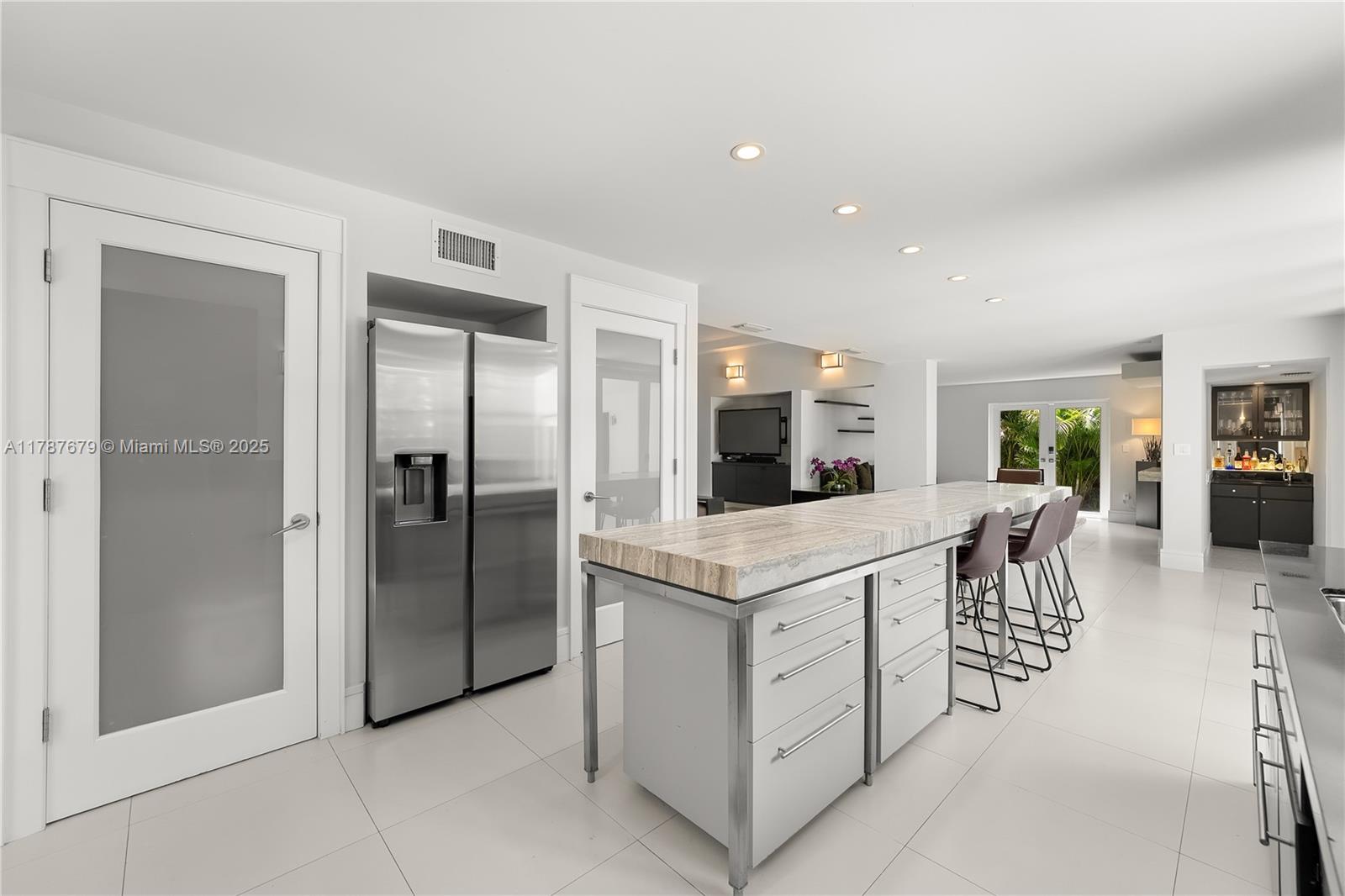 122 E 2nd Ct,Miami Beach, FL 33139