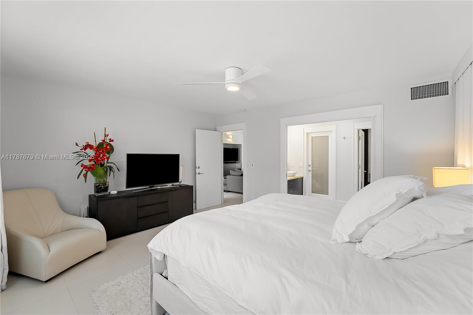 122 E 2nd Ct,Miami Beach, FL 33139