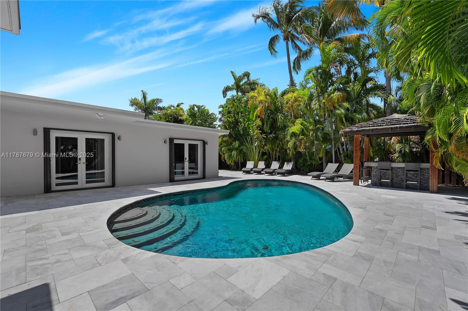 122 E 2nd Ct,Miami Beach, FL 33139