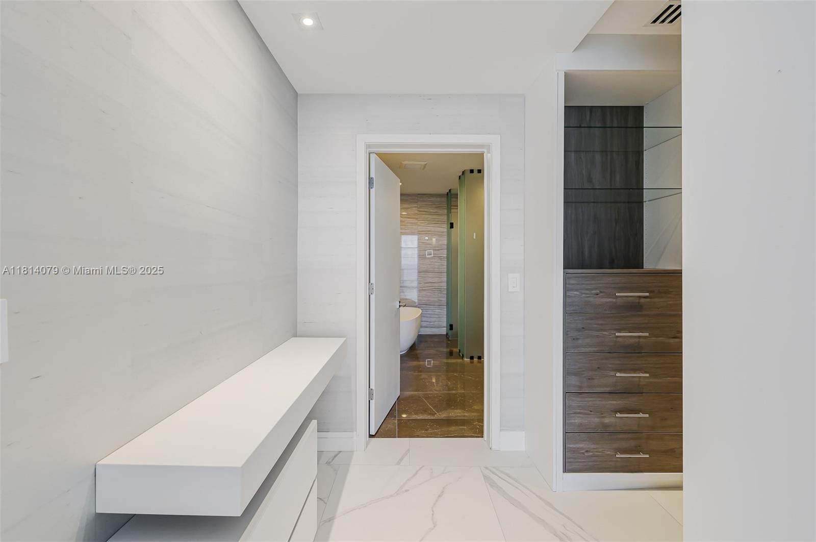 2200 N Ocean Blvd #S1801 Fort Lauderdale, FL 33305