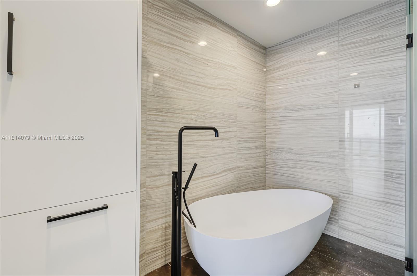 2200 N Ocean Blvd #S1801 Fort Lauderdale, FL 33305