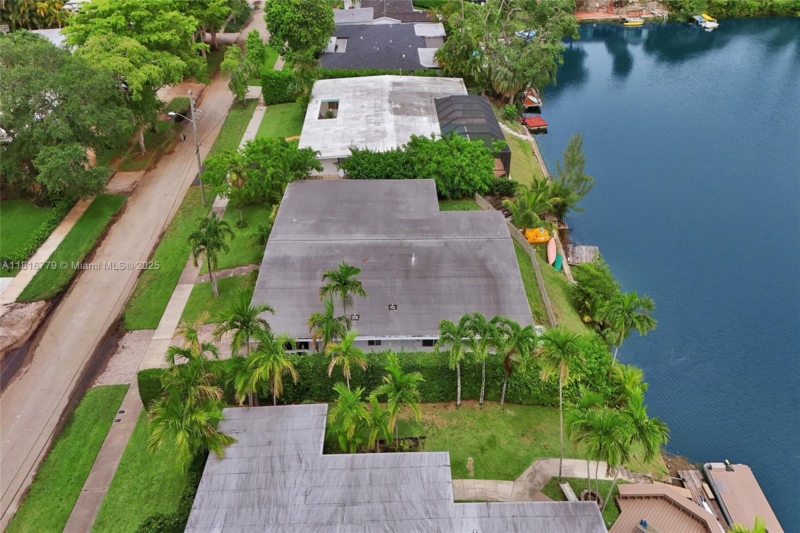 2050 NE 196th Ter North Miami Beach, FL 33179 2050 NE 196th Ter North Miami Beach, FL 33179