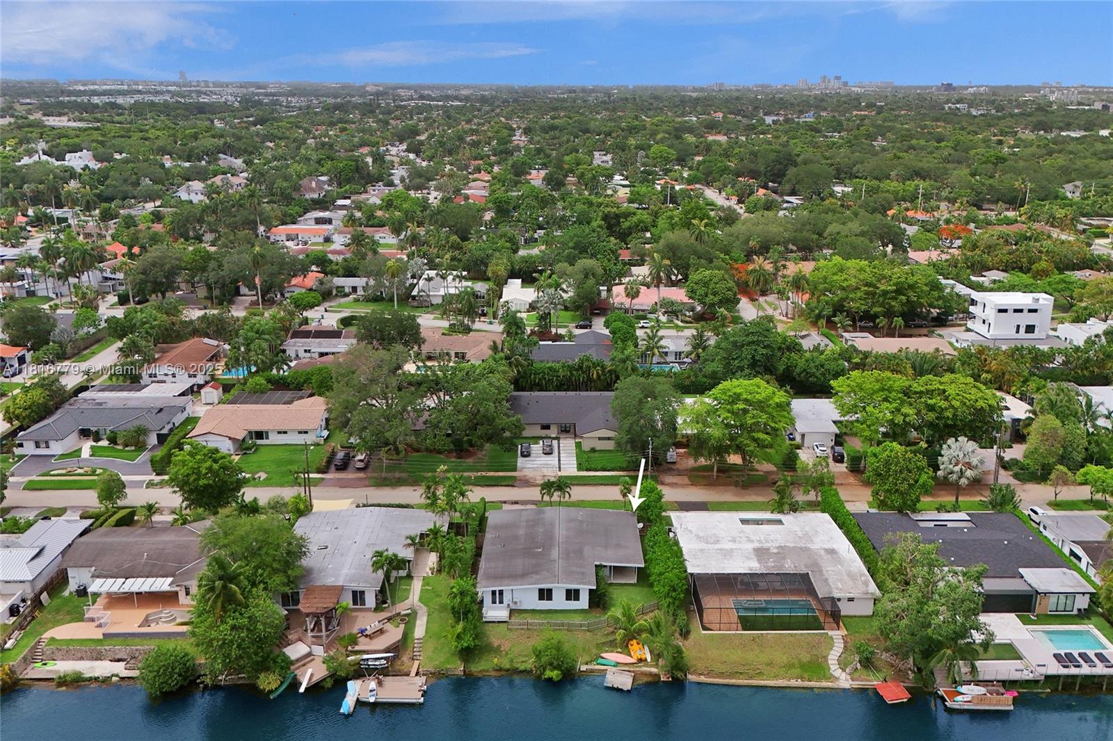 2050 NE 196th Ter North Miami Beach, FL 33179 2050 NE 196th Ter North Miami Beach, FL 33179
