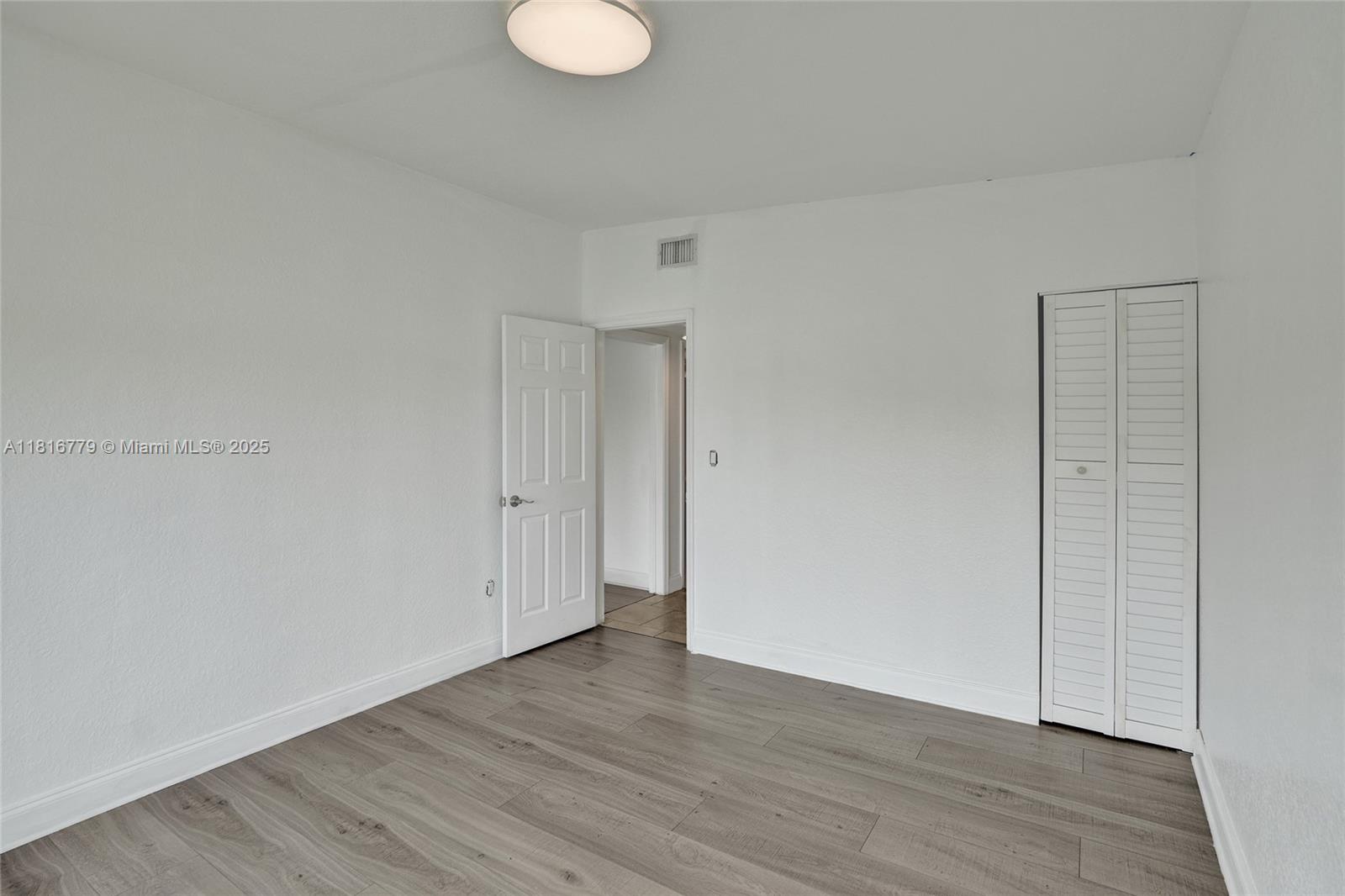 2050 NE 196th Ter North Miami Beach, FL 33179 2050 NE 196th Ter North Miami Beach, FL 33179