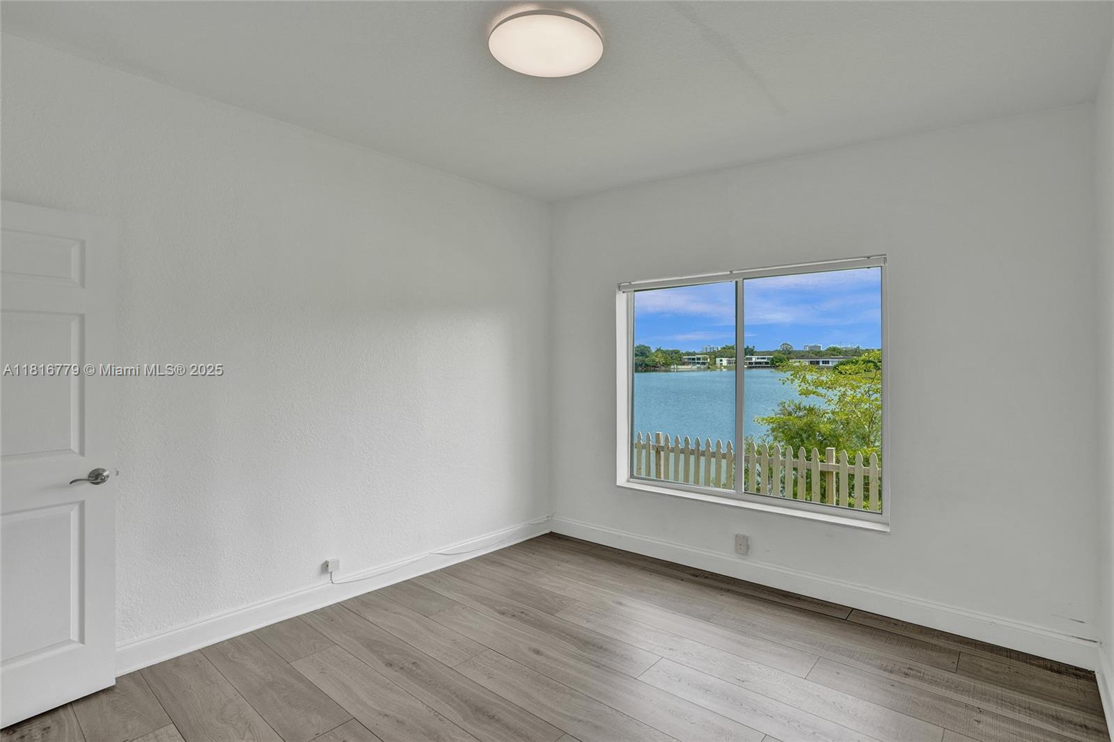2050 NE 196th Ter North Miami Beach, FL 33179 2050 NE 196th Ter North Miami Beach, FL 33179