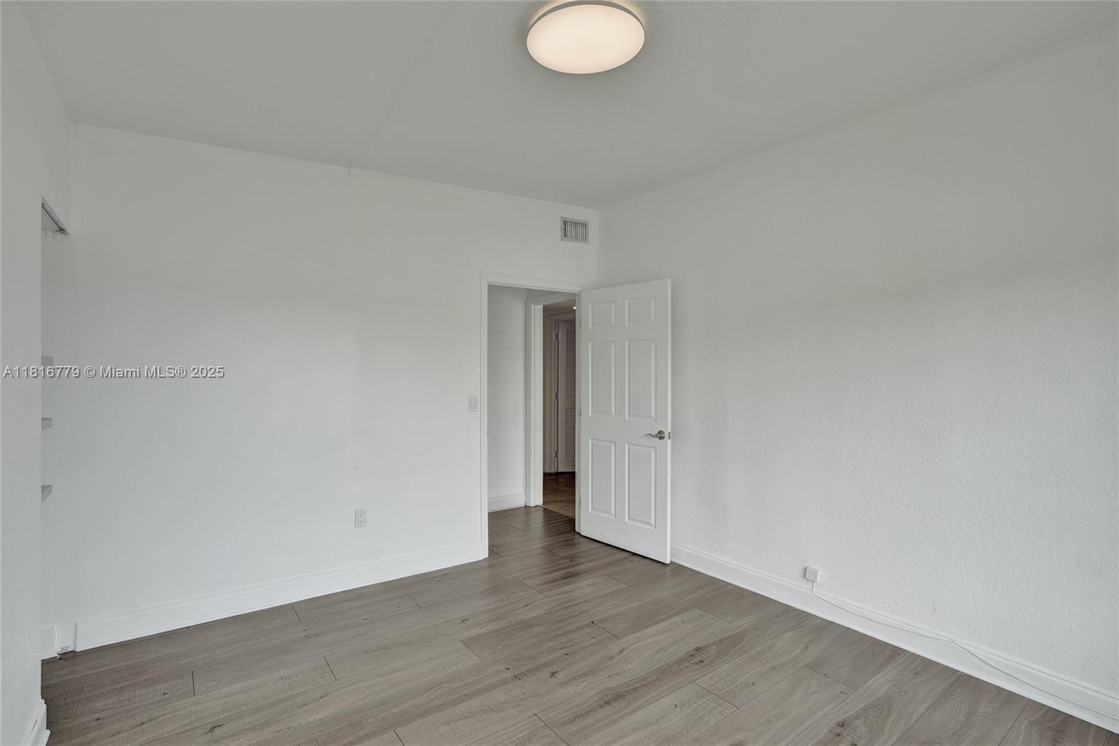 2050 NE 196th Ter North Miami Beach, FL 33179 2050 NE 196th Ter North Miami Beach, FL 33179