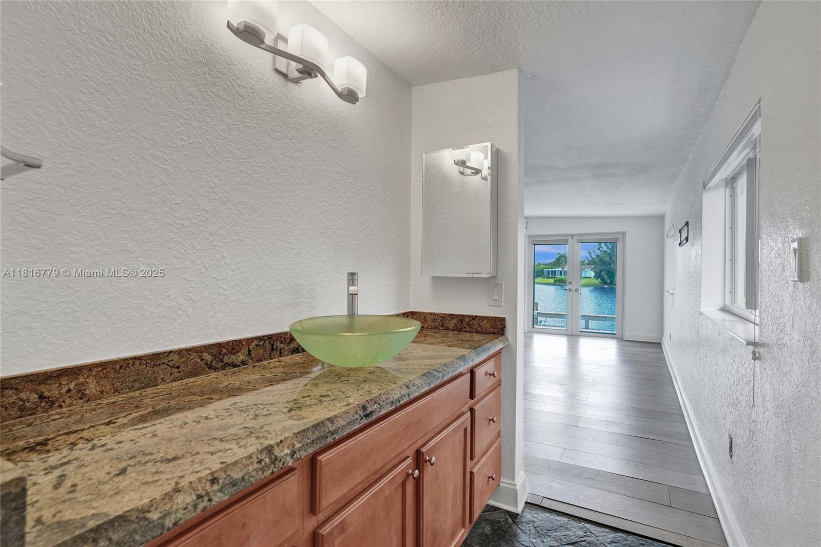 2050 NE 196th Ter North Miami Beach, FL 33179 2050 NE 196th Ter North Miami Beach, FL 33179