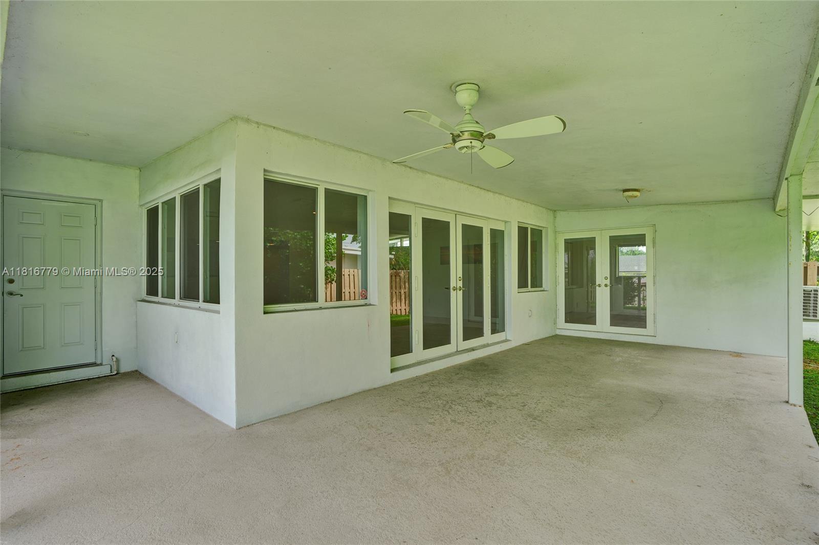 2050 NE 196th Ter North Miami Beach, FL 33179 2050 NE 196th Ter North Miami Beach, FL 33179