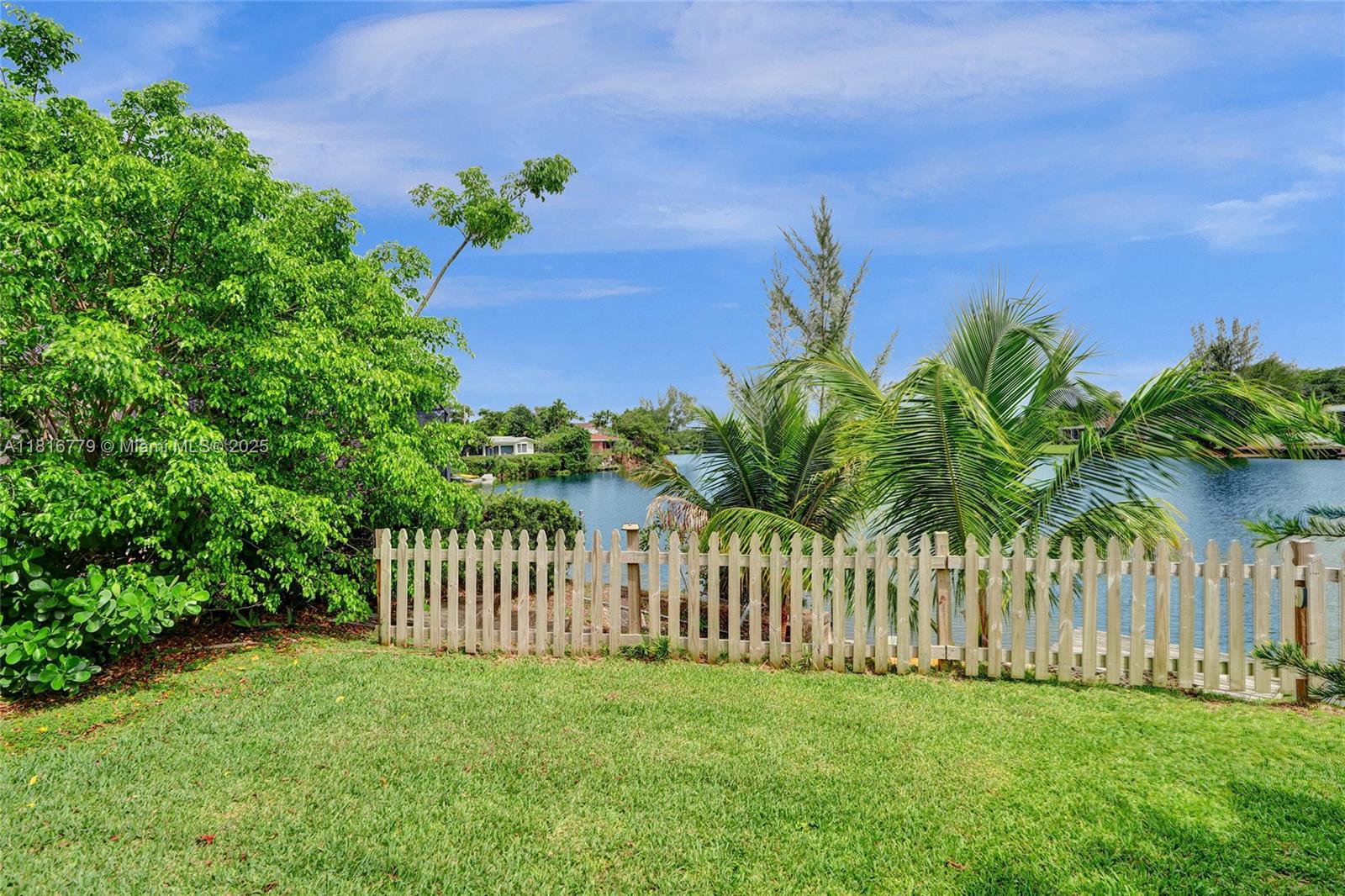 2050 NE 196th Ter North Miami Beach, FL 33179 2050 NE 196th Ter North Miami Beach, FL 33179