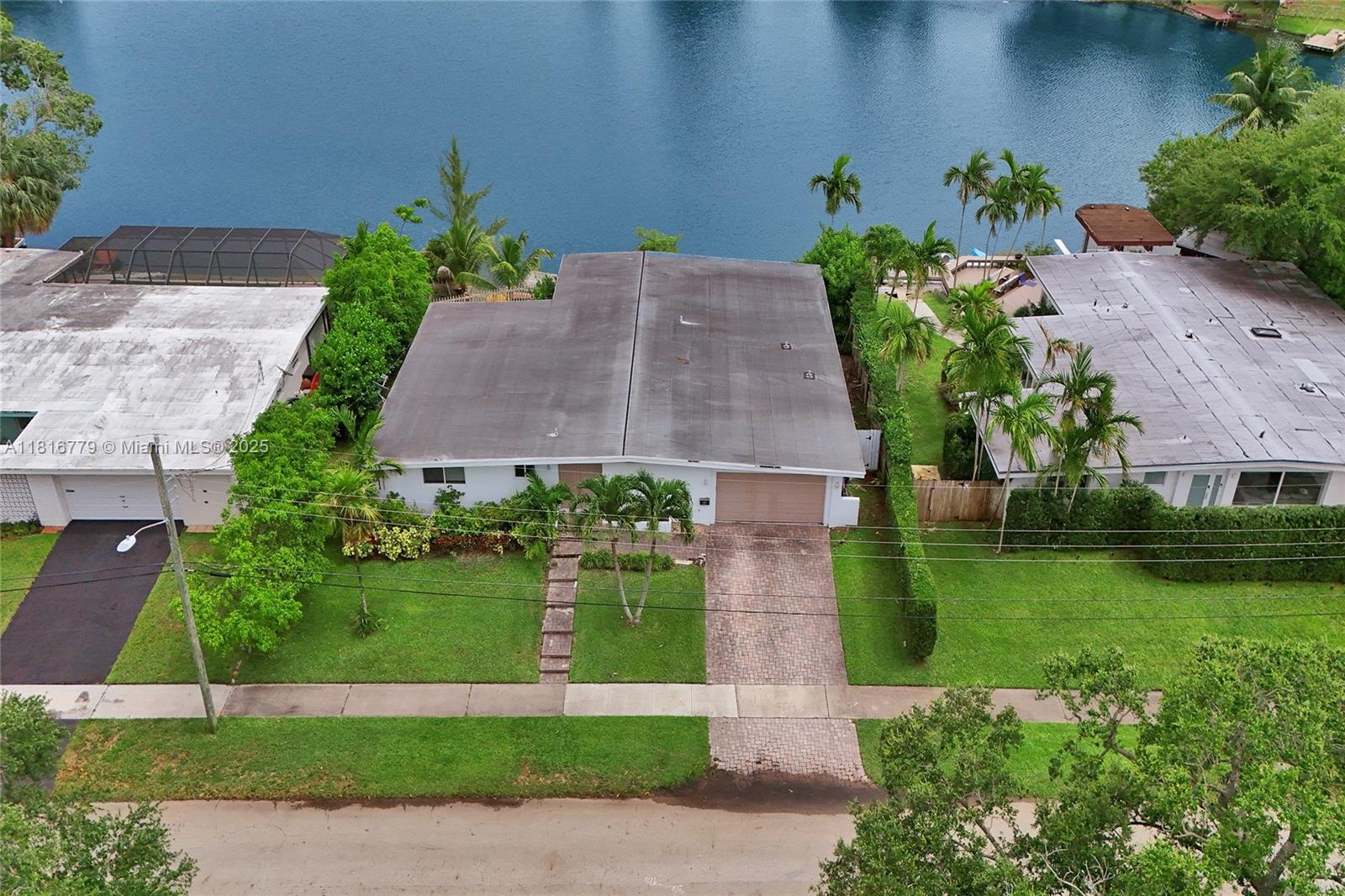 2050 NE 196th Ter North Miami Beach, FL 33179 2050 NE 196th Ter North Miami Beach, FL 33179