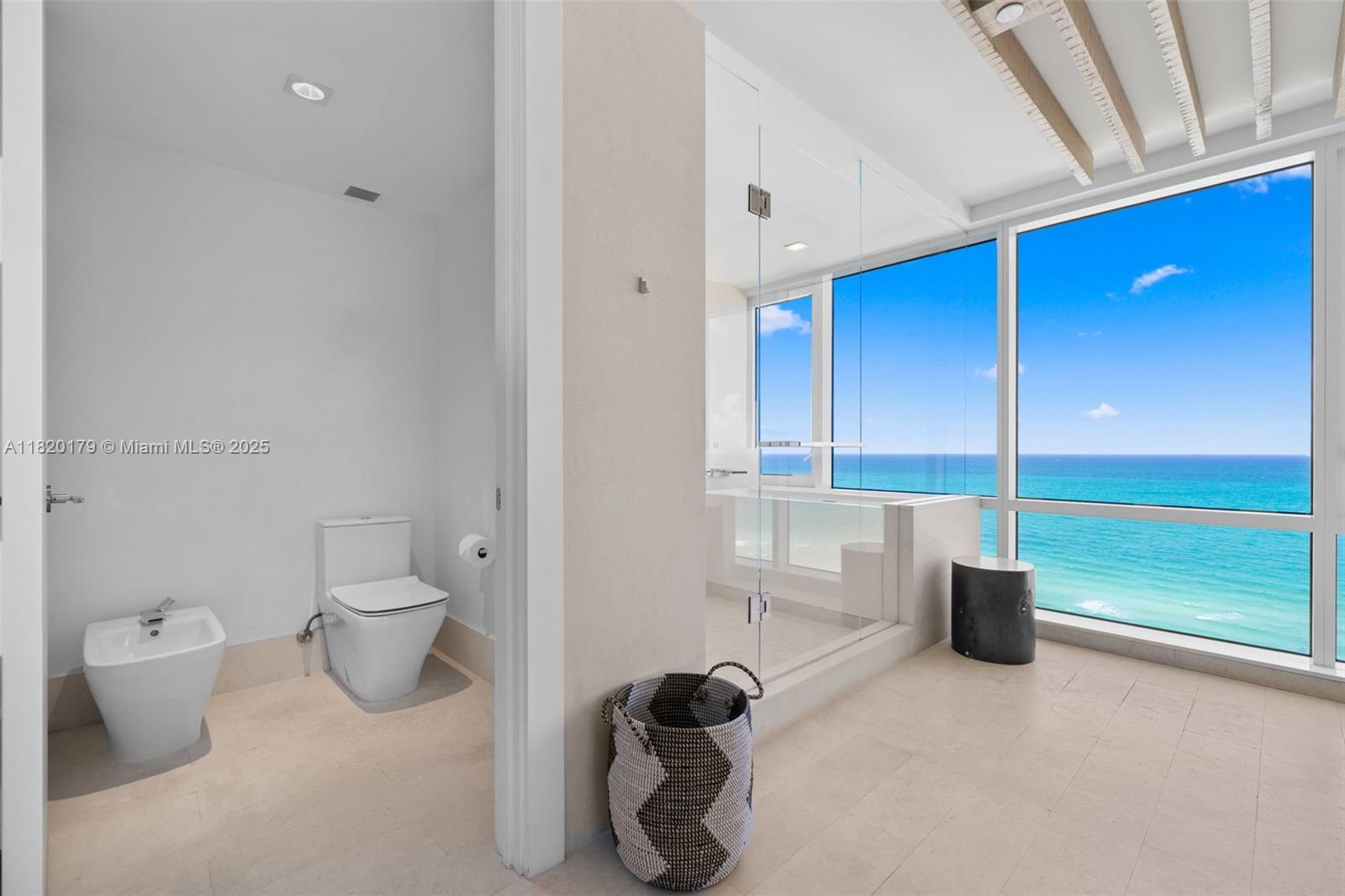 102 24th St #PH-1610 Miami Beach, FL 33139