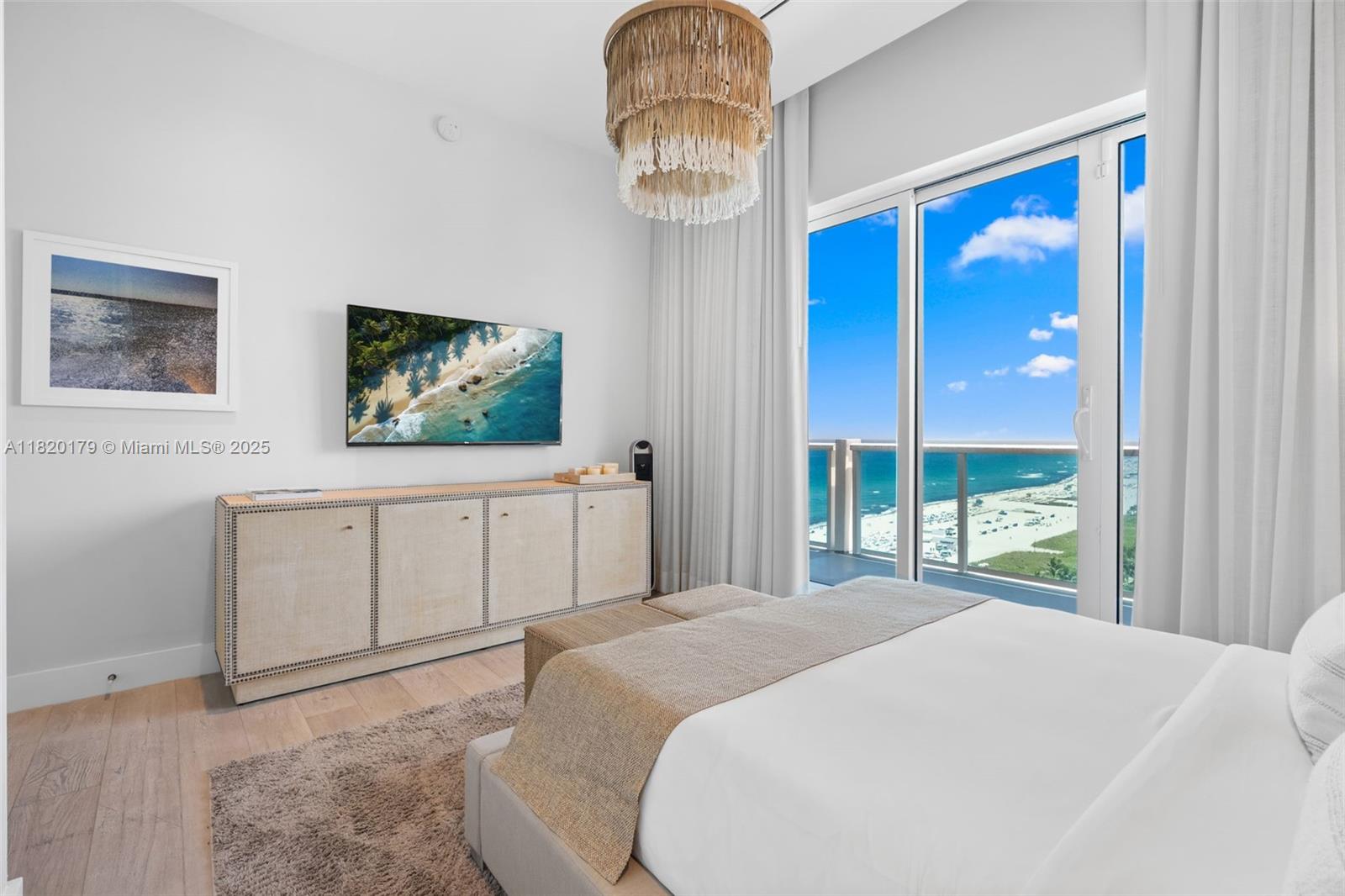 102 24th St #PH-1610 Miami Beach, FL 33139