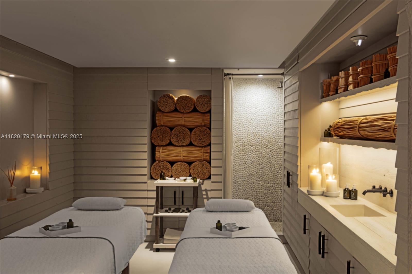 102 24th St #PH-1610 Miami Beach, FL 33139