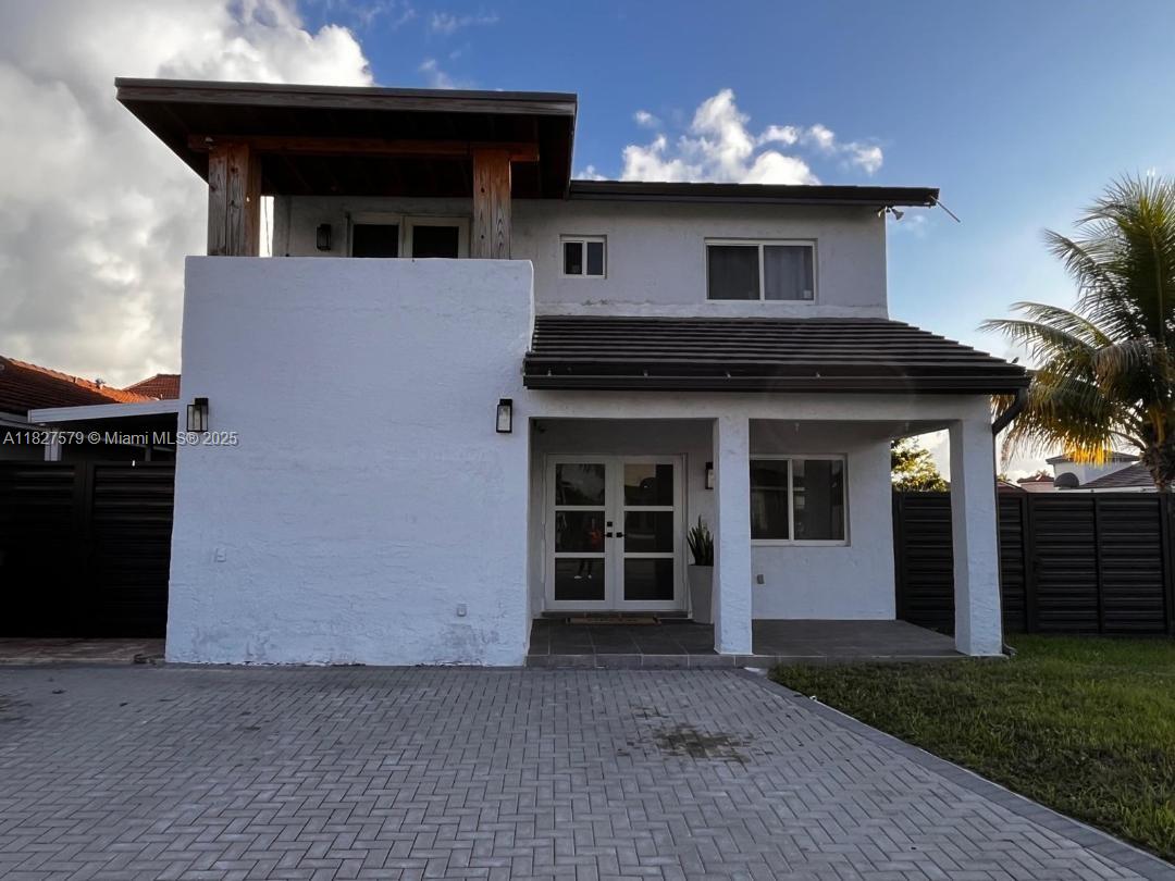 9023 NW 111th Ter