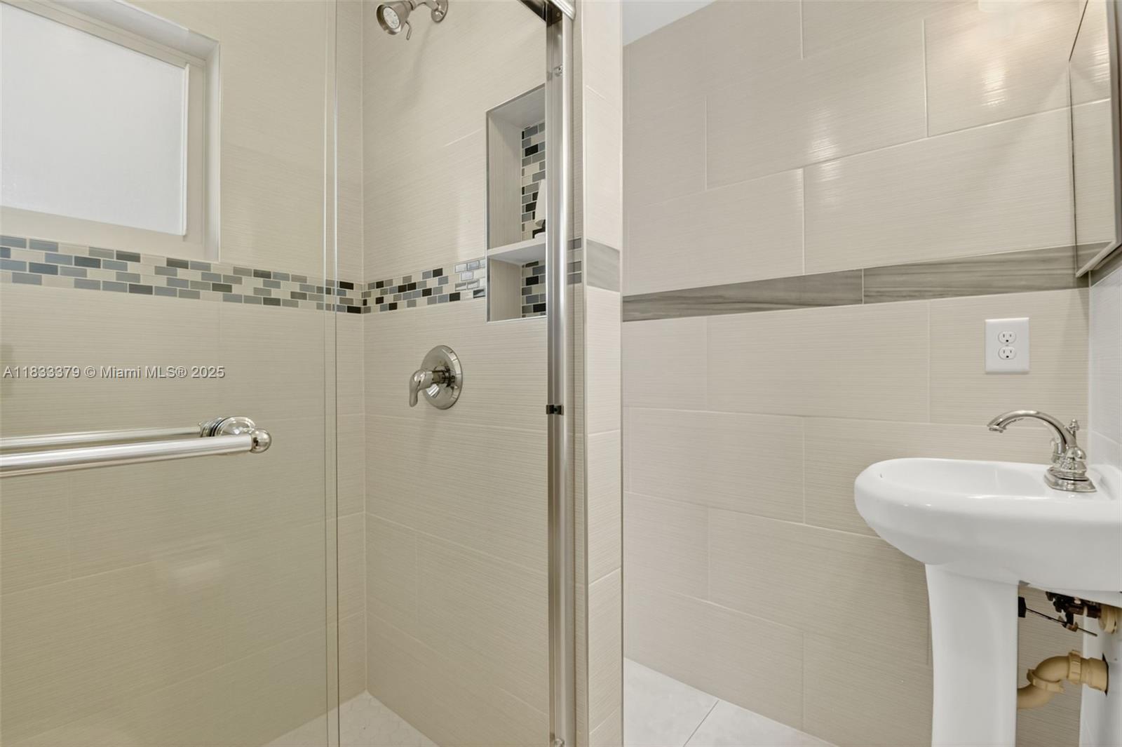 4061 Nova Ln Lake Worth, FL 33462