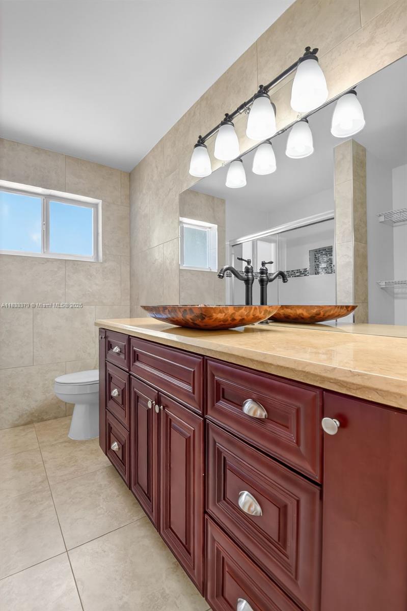 4061 Nova Ln Lake Worth, FL 33462