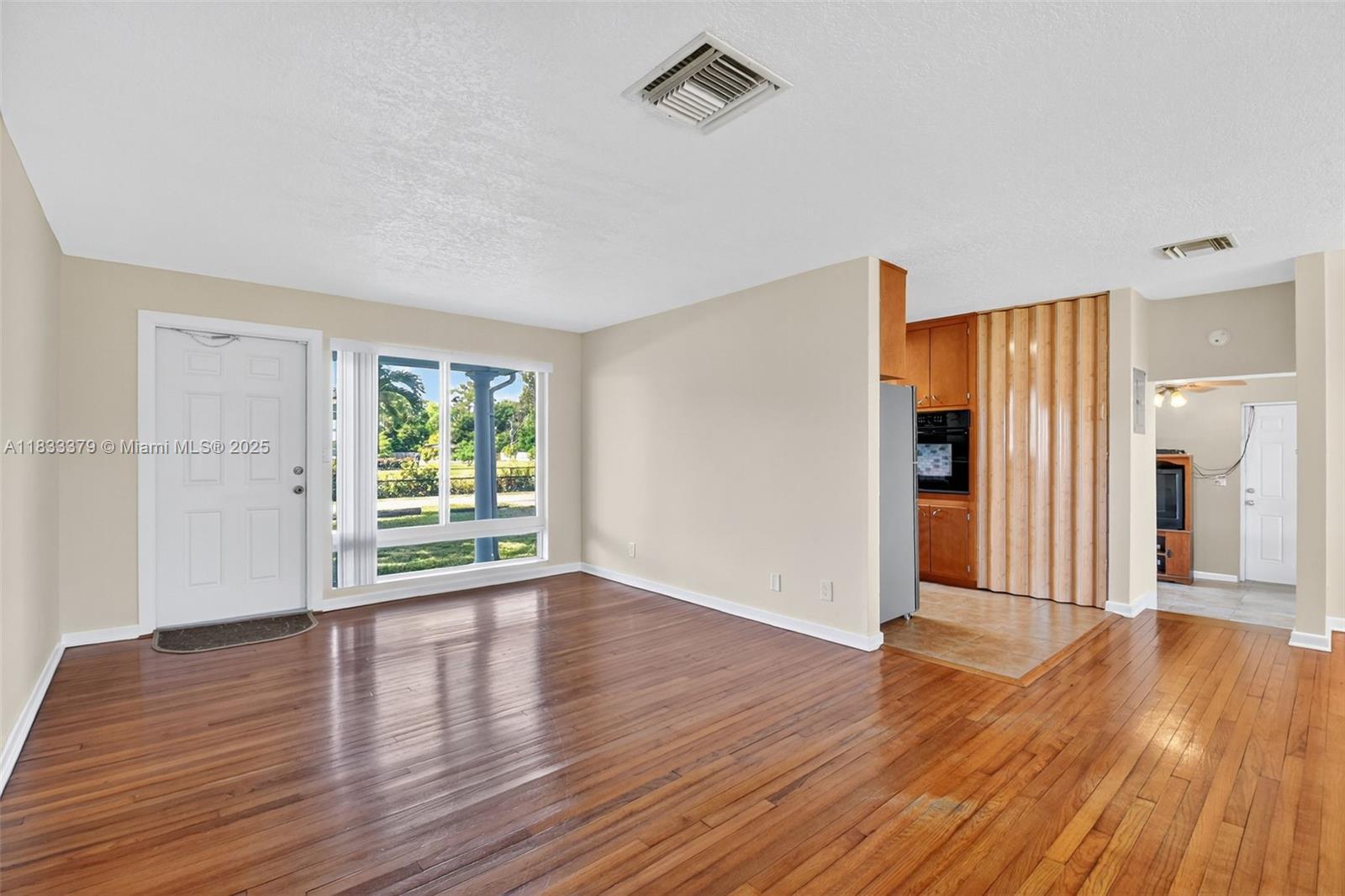 4061 Nova Ln Lake Worth, FL 33462