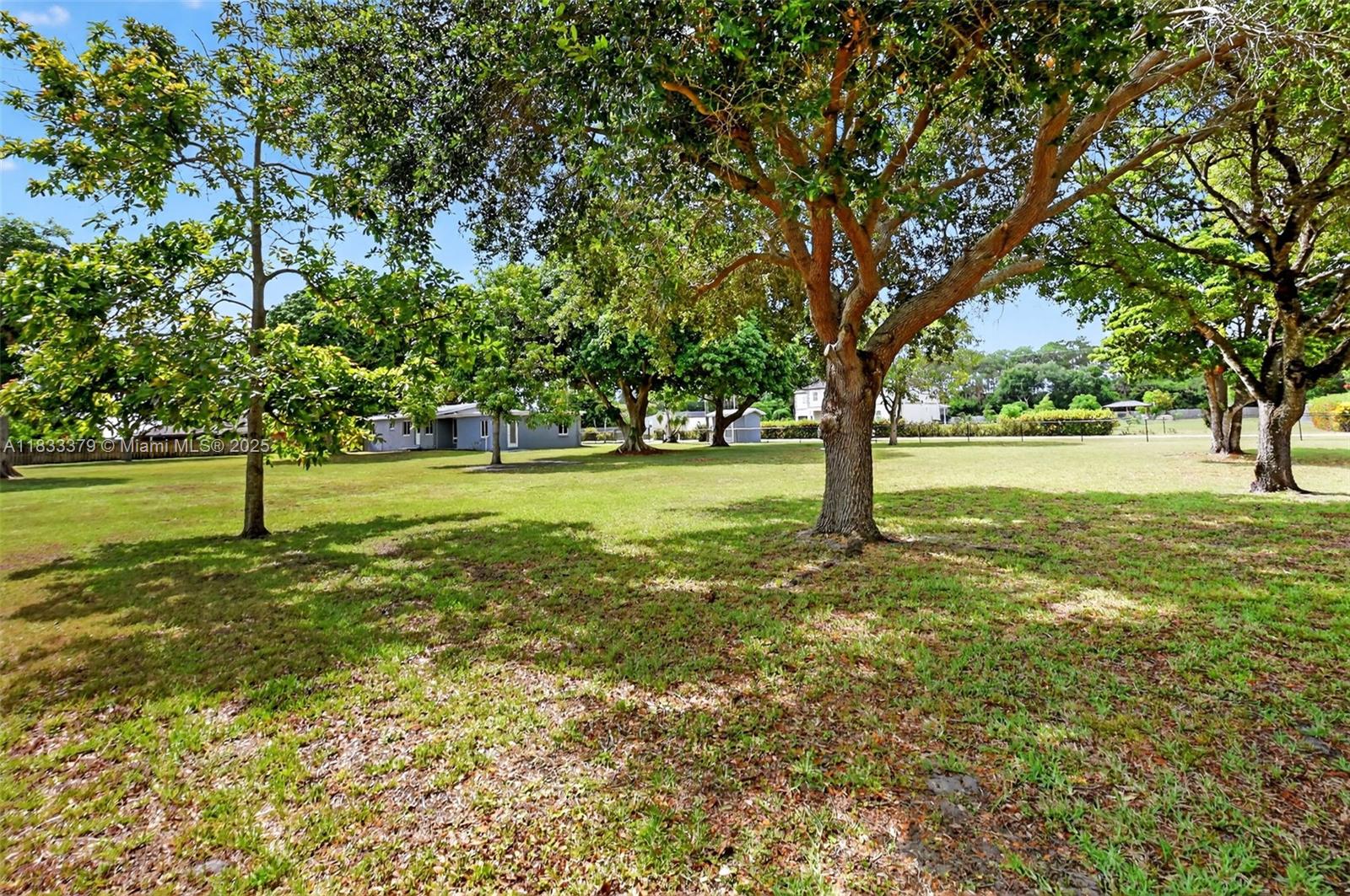 4061 Nova Ln Lake Worth, FL 33462