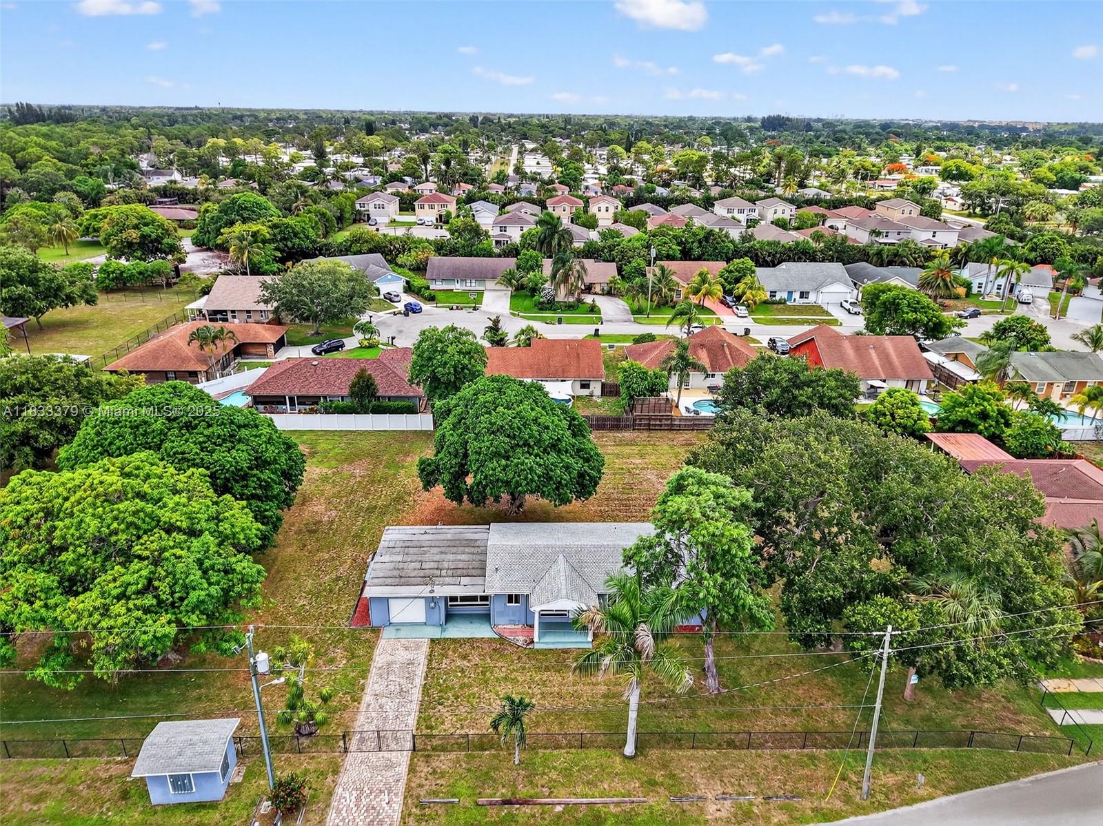 4061 Nova Ln Lake Worth, FL 33462