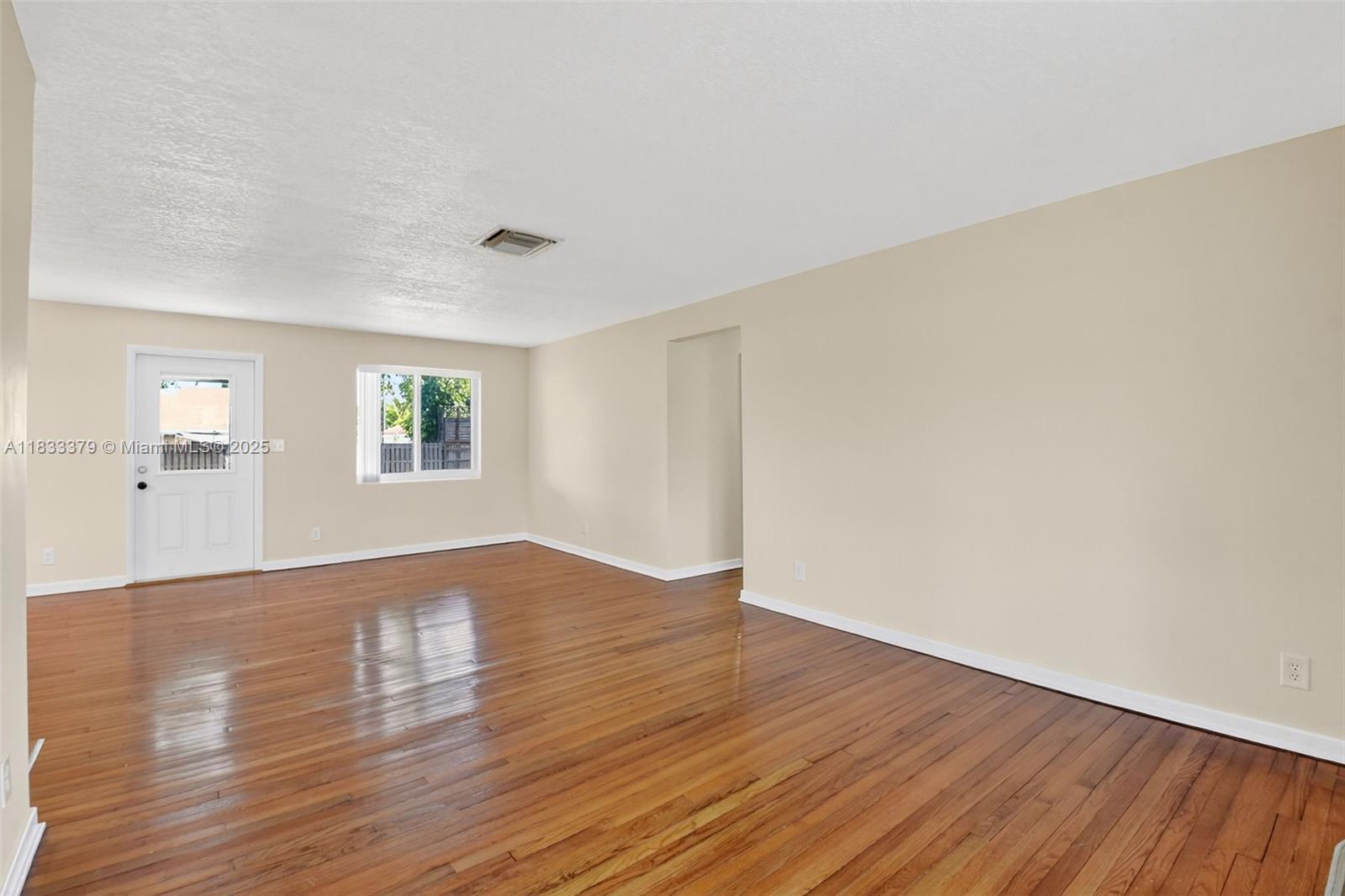 4061 Nova Ln Lake Worth, FL 33462