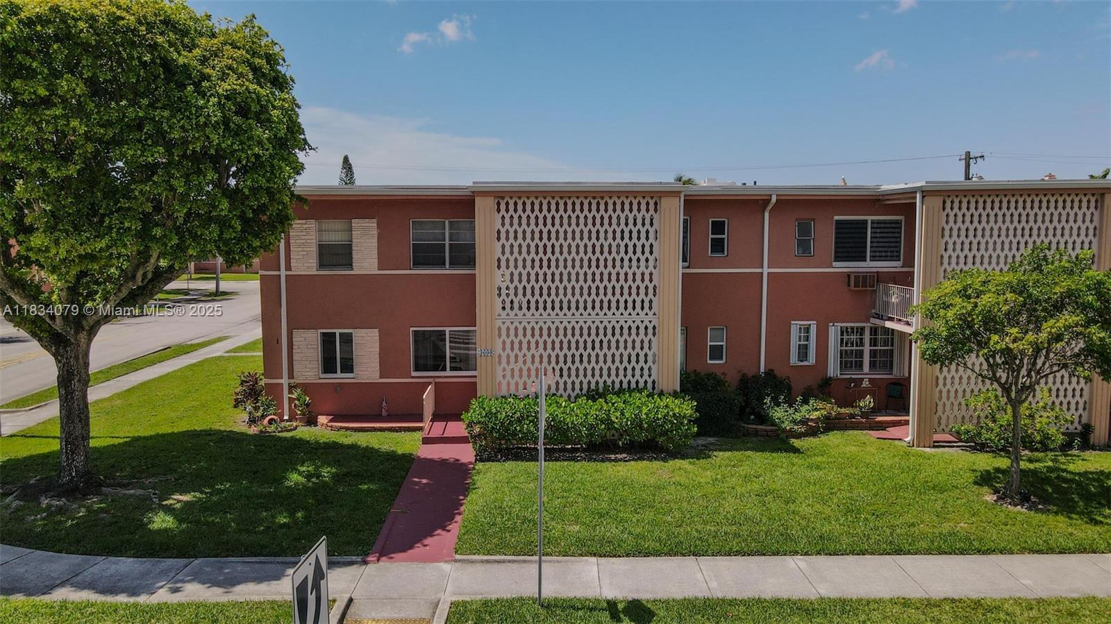 3600 SW 9th Ter #1B