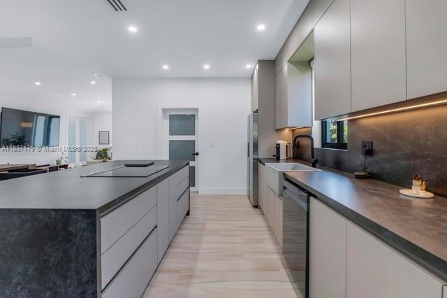 1543 Bird Rd Coral Gables, FL 33146 1543 Bird Rd Coral Gables, FL 33146