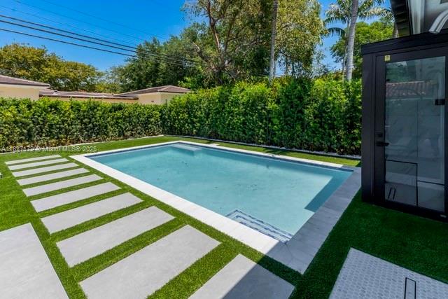 1543 Bird Rd Coral Gables, FL 33146 1543 Bird Rd Coral Gables, FL 33146