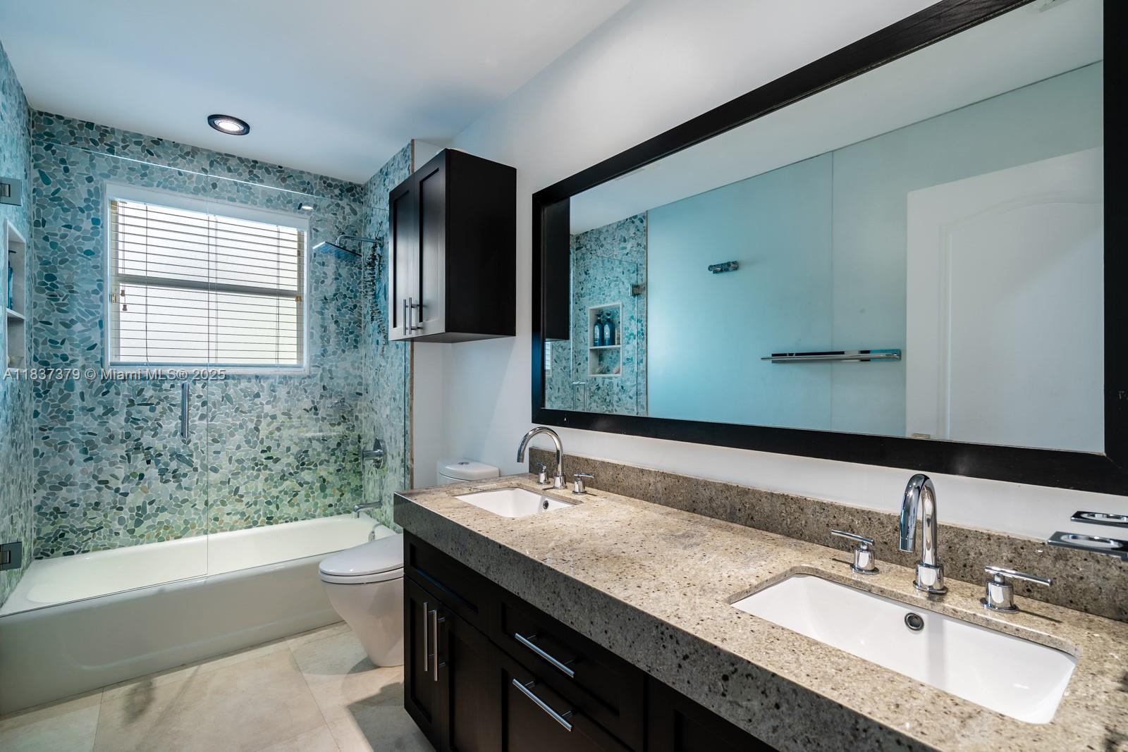 2535 Golf Vw Dr Weston, FL 33327