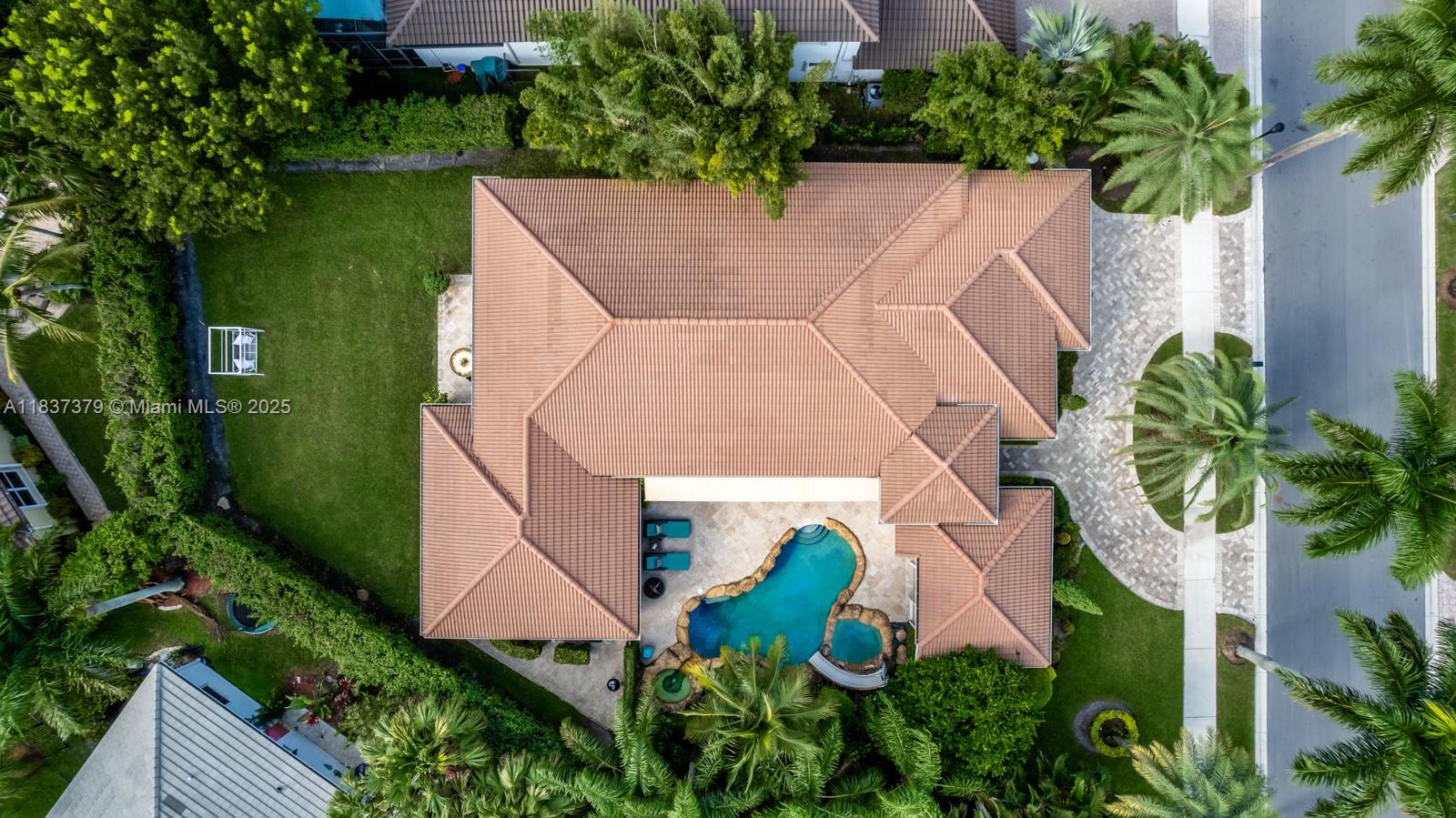 2535 Golf Vw Dr Weston, FL 33327