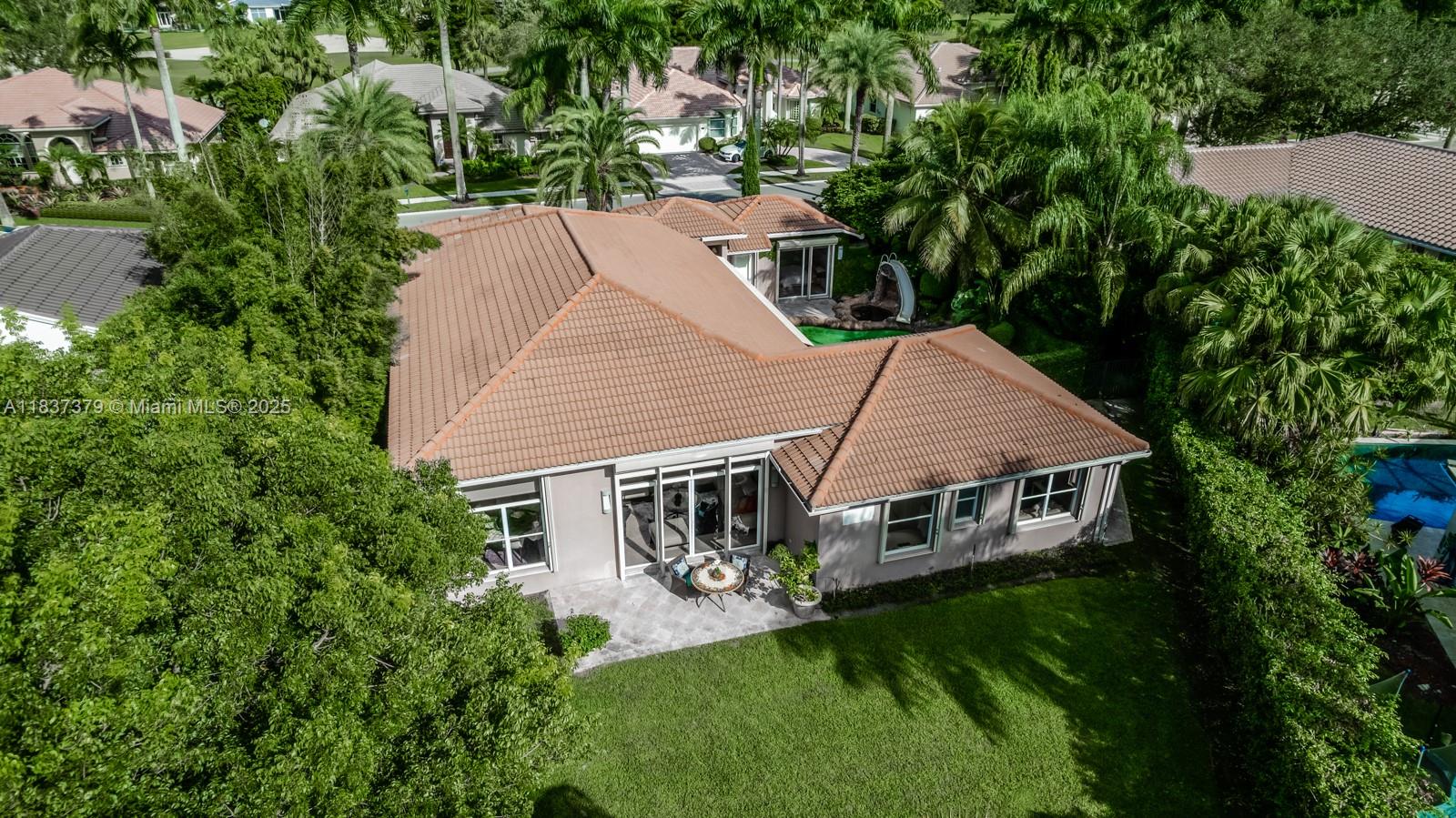 2535 Golf Vw Dr Weston, FL 33327