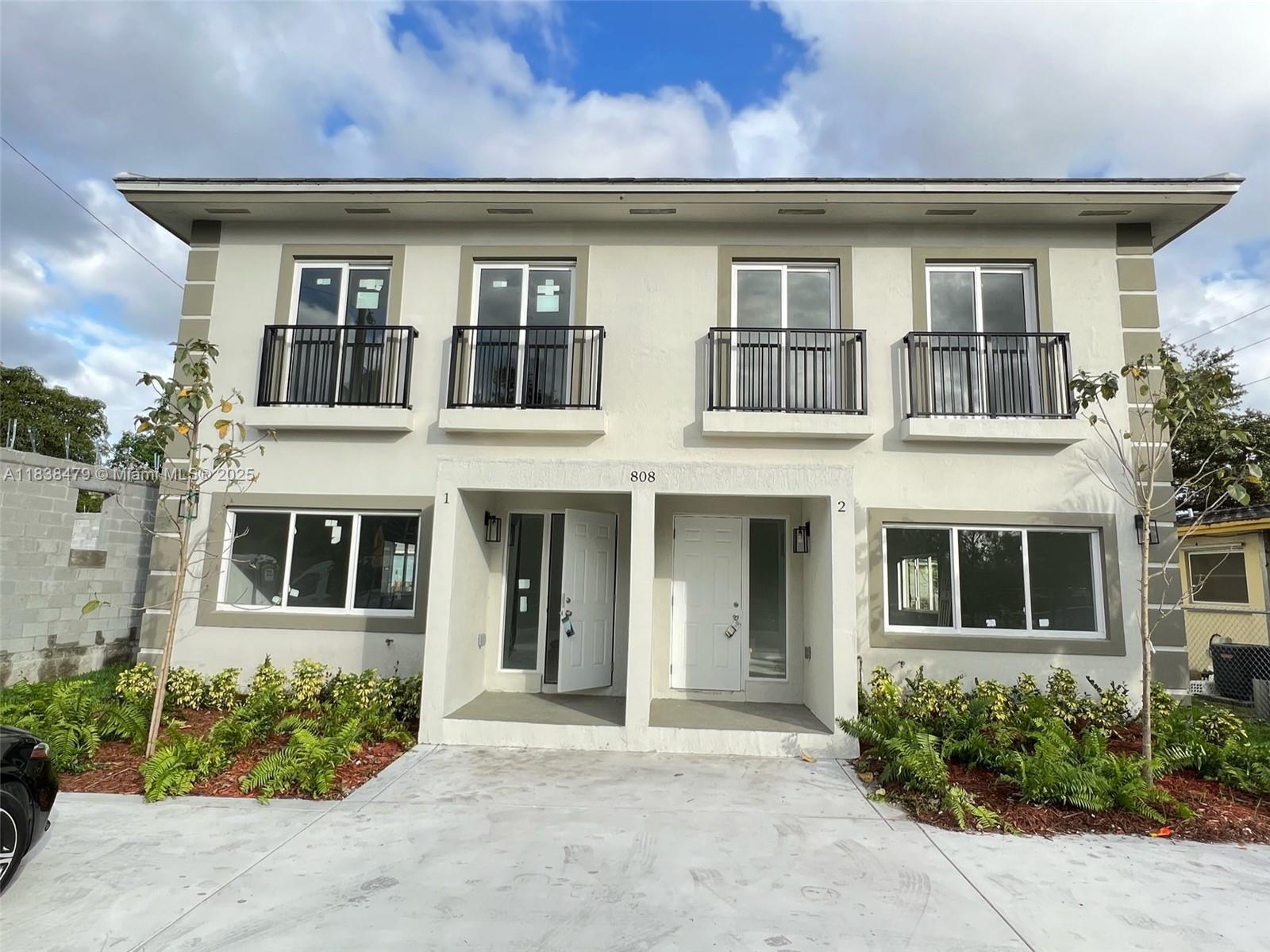 808 NW 16th Ave #1