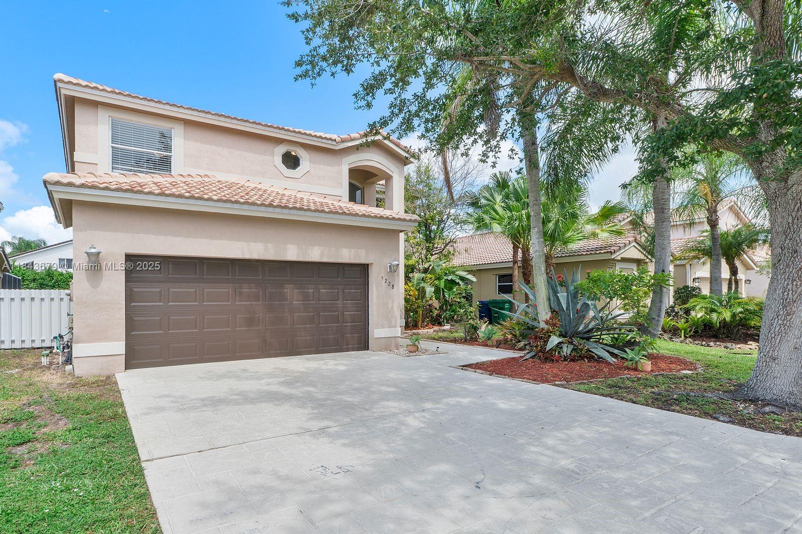 5228 NW 112th Ter