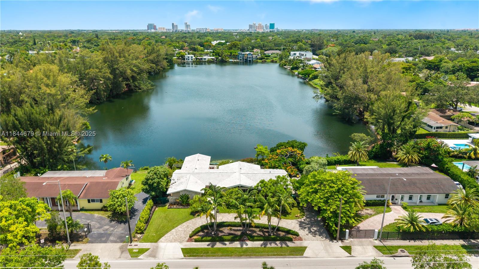 7340 SW 56th St Miami, FL 33143