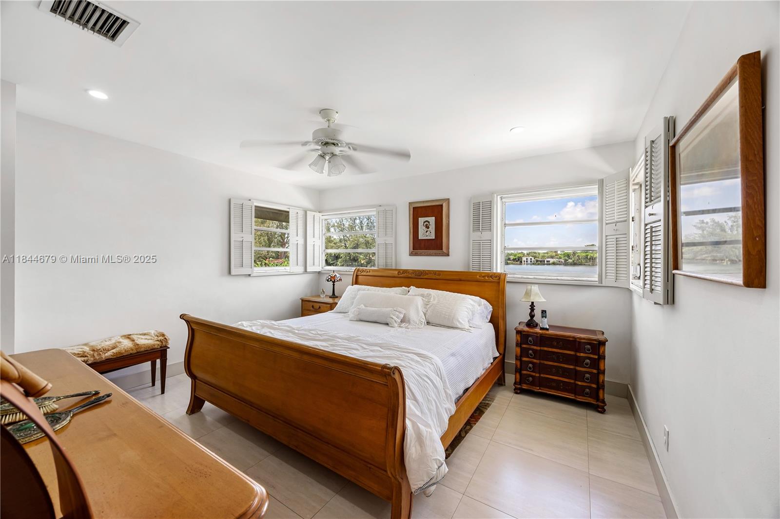 7340 SW 56th St Miami, FL 33143