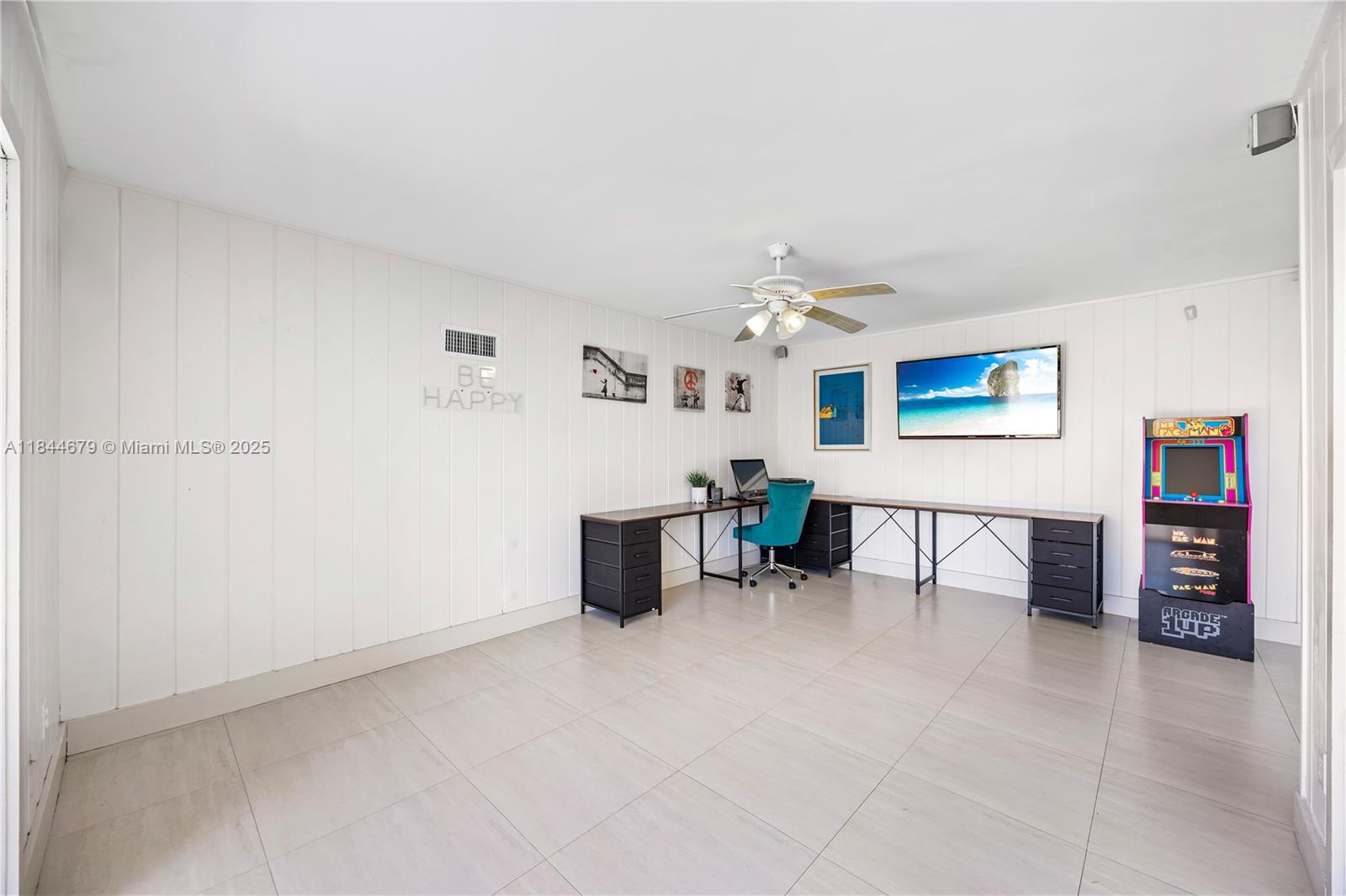 7340 SW 56th St Miami, FL 33143