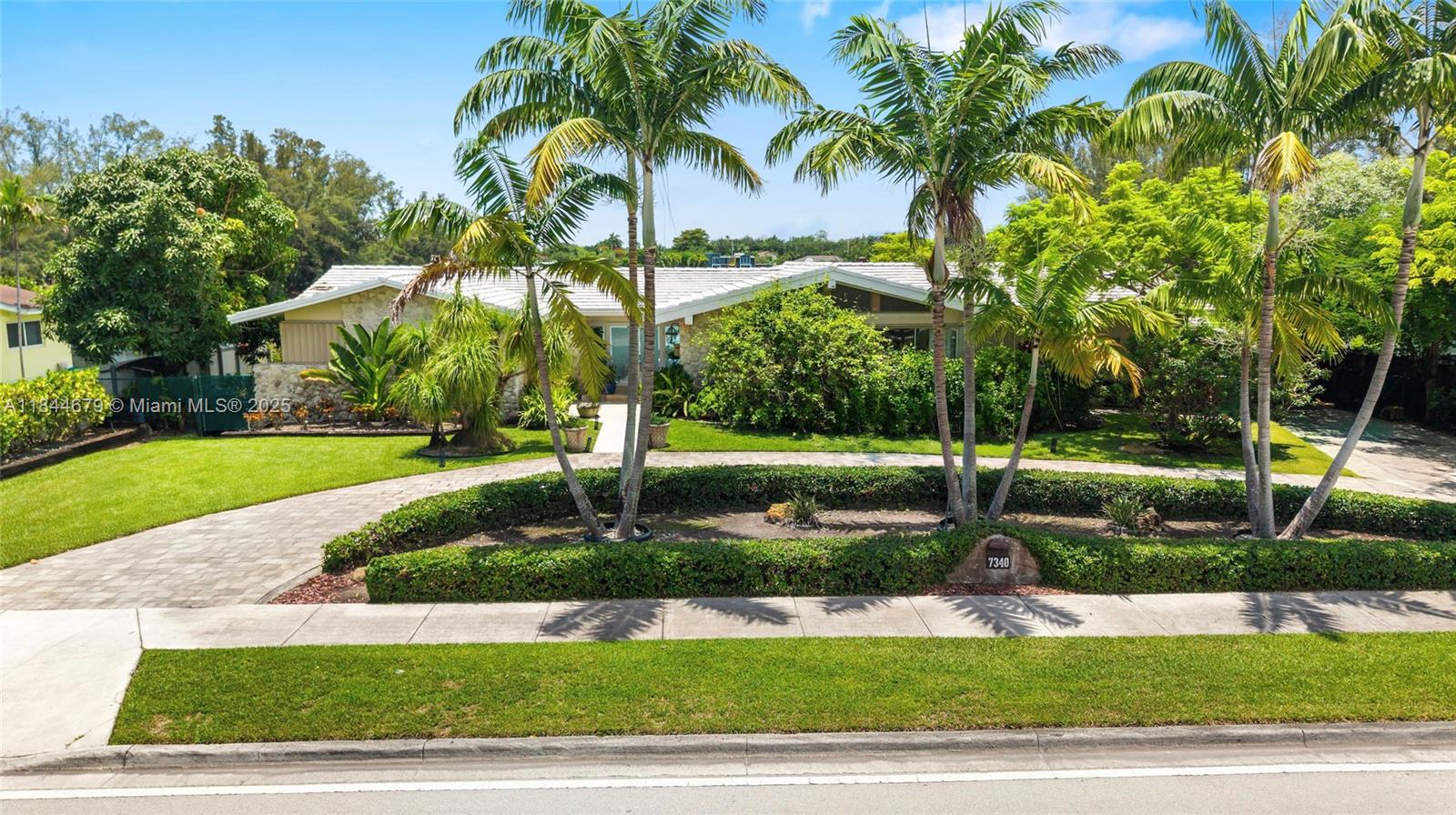 7340 SW 56th St Miami, FL 33143