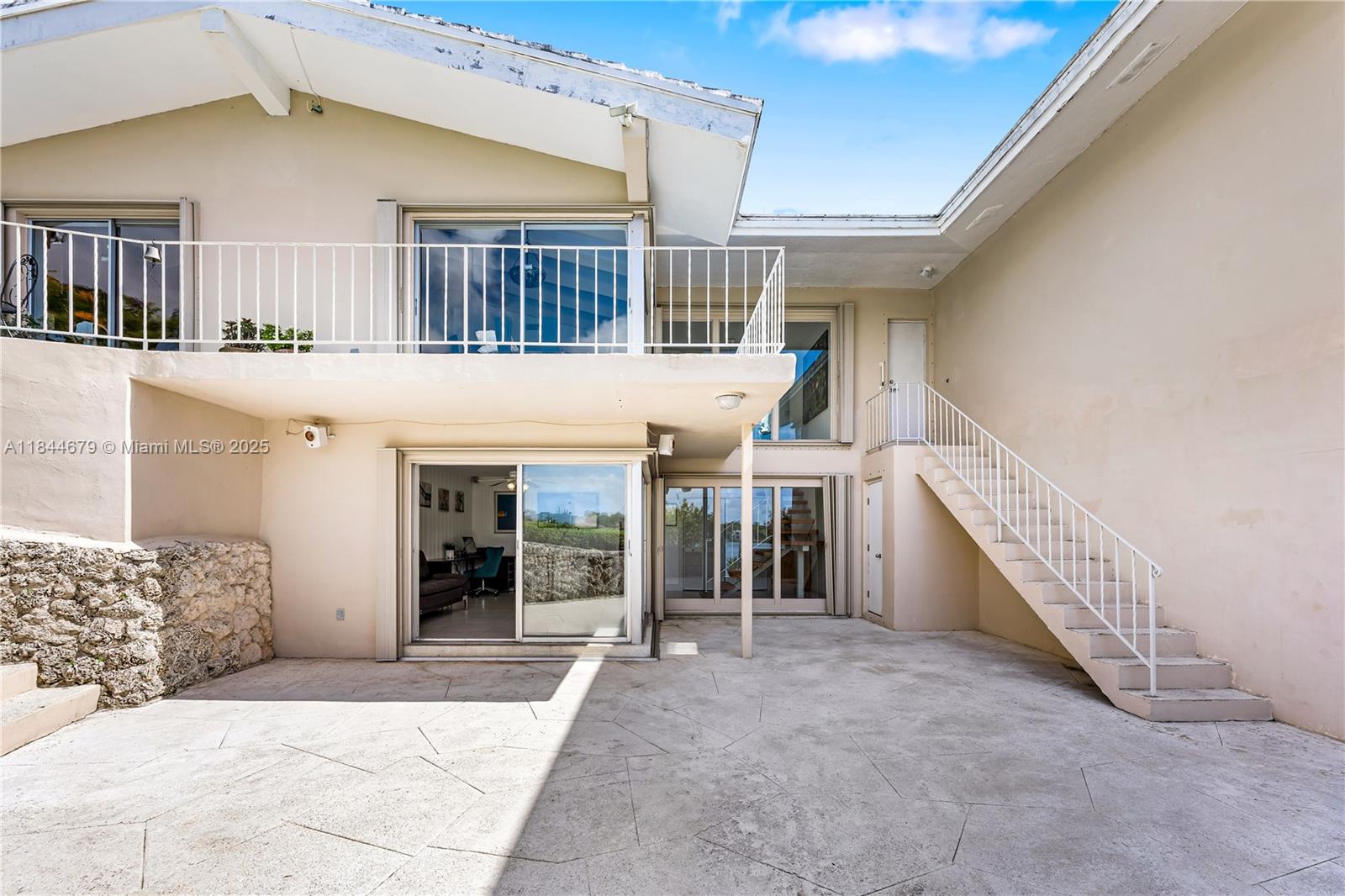 7340 SW 56th St Miami, FL 33143