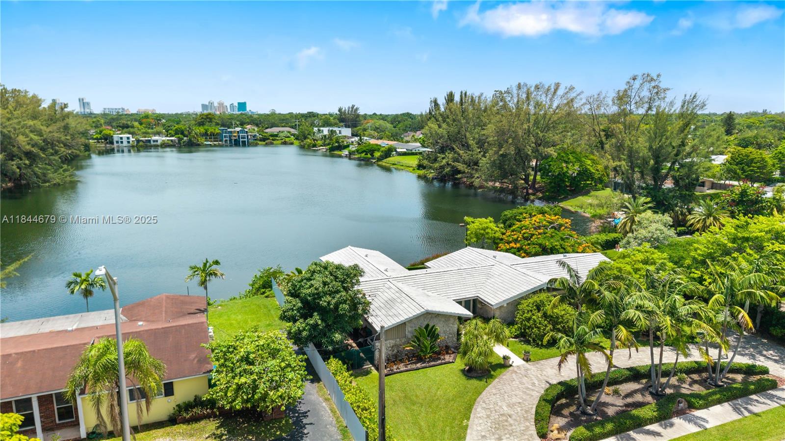 7340 SW 56th St Miami, FL 33143