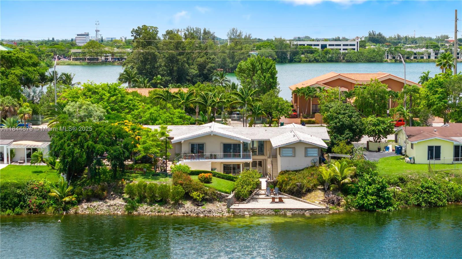 7340 SW 56th St Miami, FL 33143