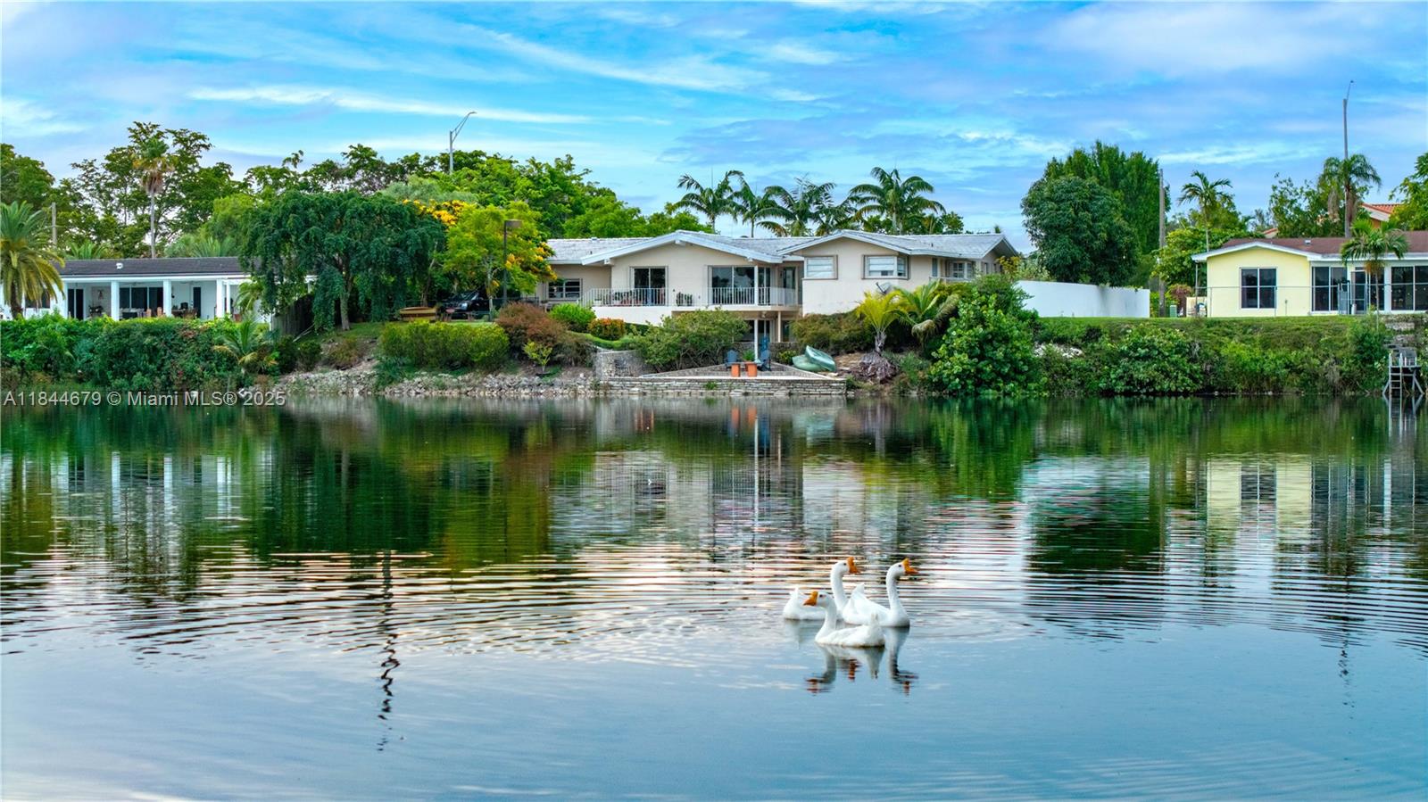 7340 SW 56th St Miami, FL 33143